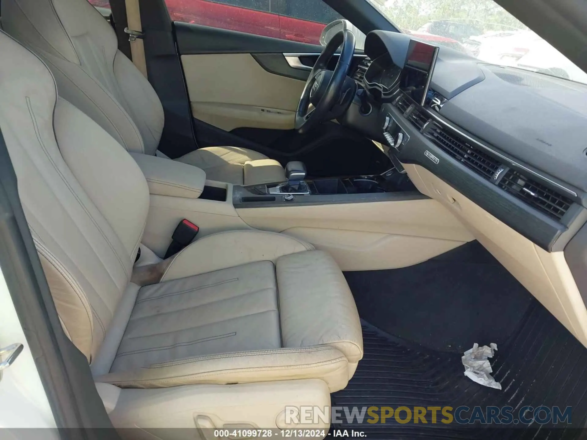 5 Photograph of a damaged car WAUDACF57MA014820 AUDI A5 SPORTBACK 2021