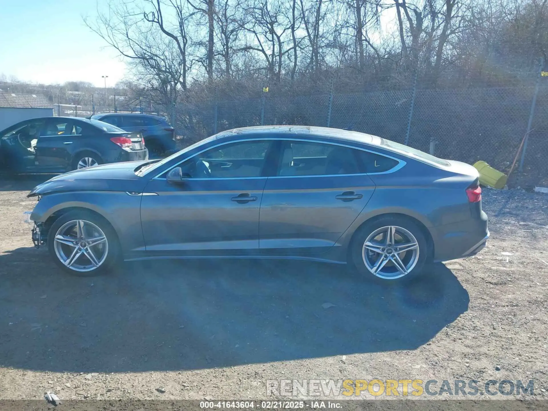 14 Photograph of a damaged car WAUFACF52MA047877 AUDI A5 SPORTBACK 2021