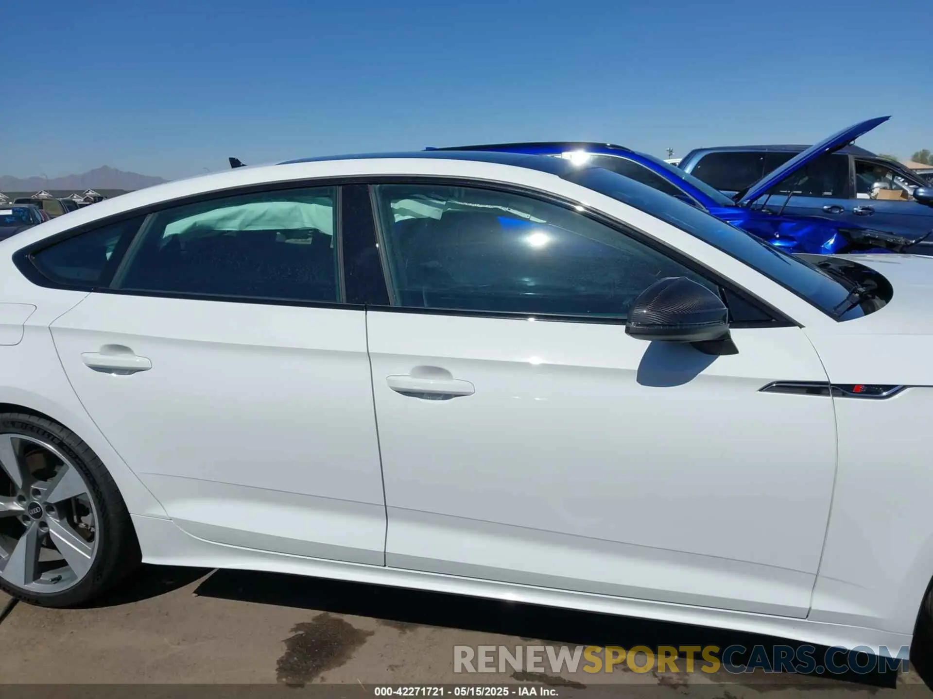 13 Photograph of a damaged car WAUFACF57MA050550 AUDI A5 SPORTBACK 2021