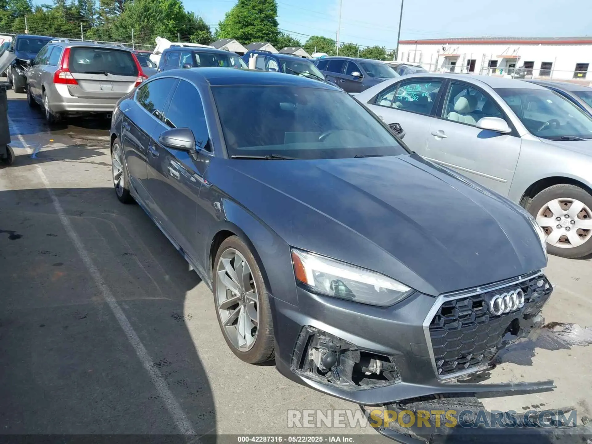 1 Photograph of a damaged car WAUFACF57MA054789 AUDI A5 SPORTBACK 2021