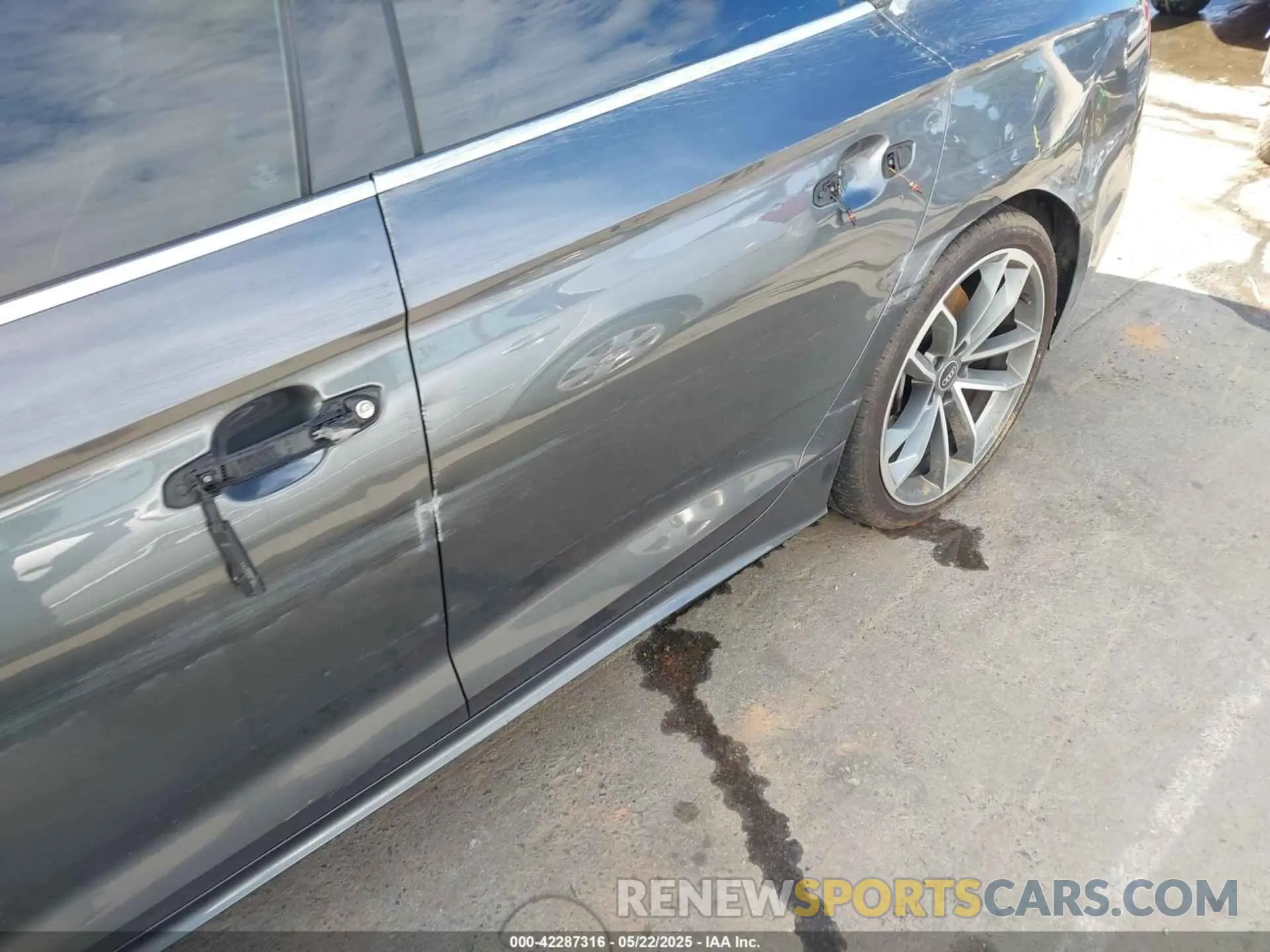 18 Photograph of a damaged car WAUFACF57MA054789 AUDI A5 SPORTBACK 2021