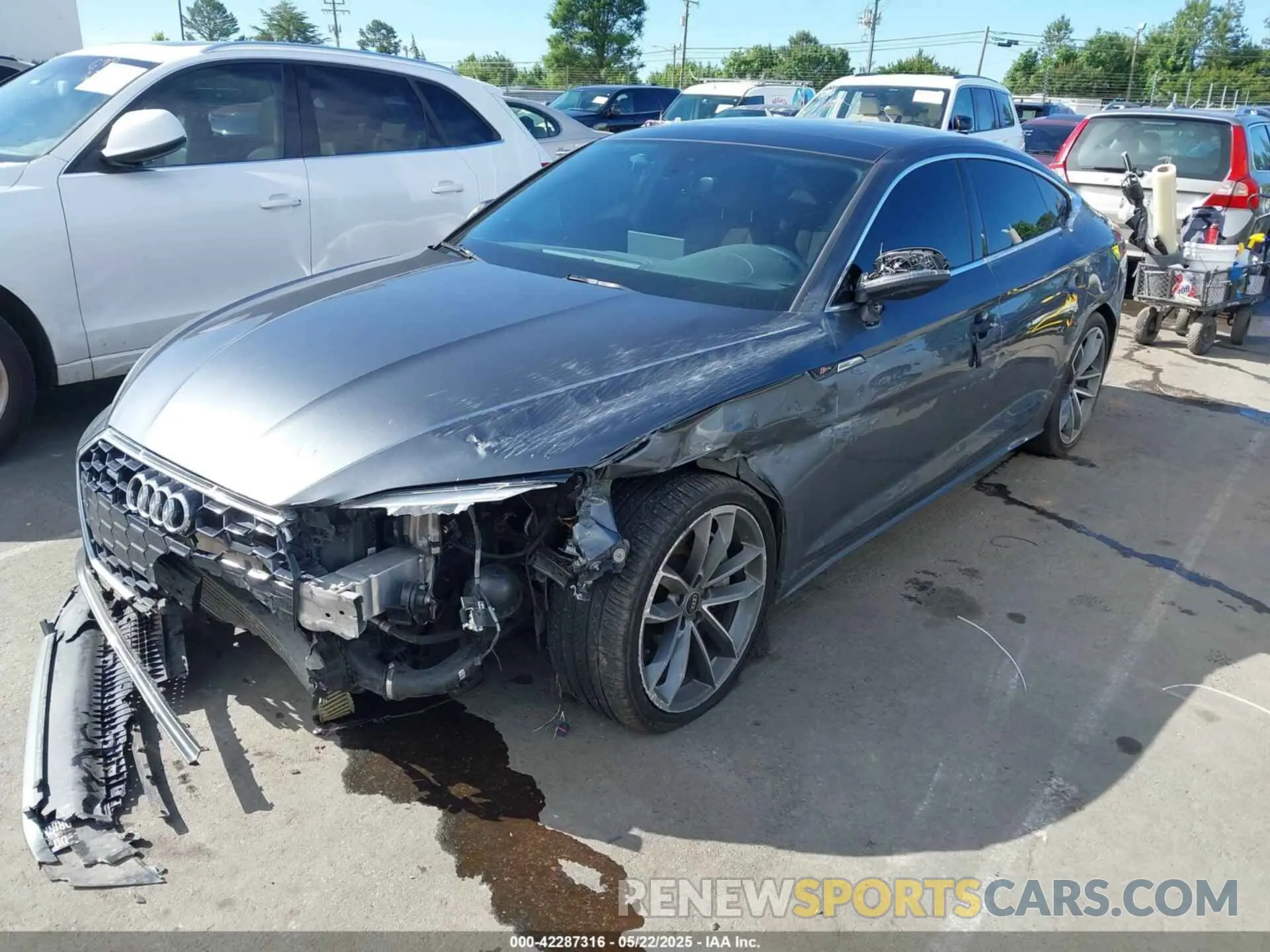 2 Photograph of a damaged car WAUFACF57MA054789 AUDI A5 SPORTBACK 2021