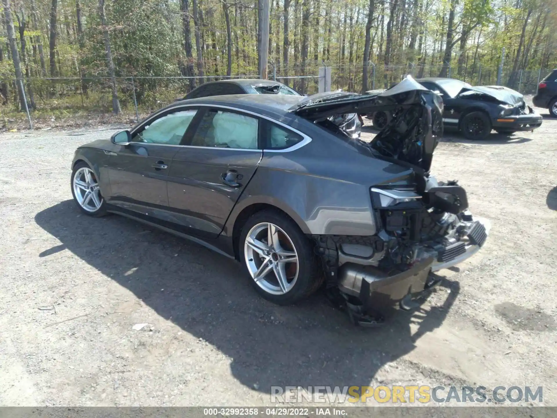 3 Photograph of a damaged car WAUFADF57MA029056 AUDI A5 SPORTBACK 2021