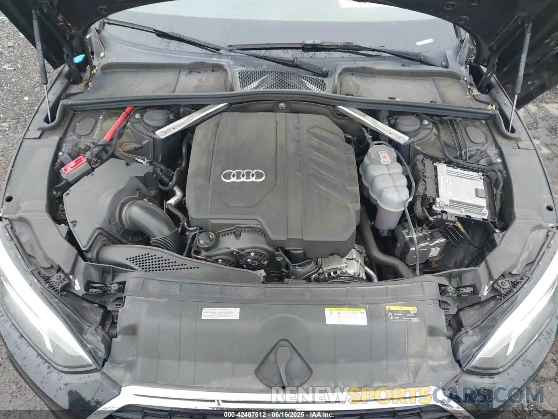 10 Photograph of a damaged car WAUABCF55NA006068 AUDI A5 SPORTBACK 2022