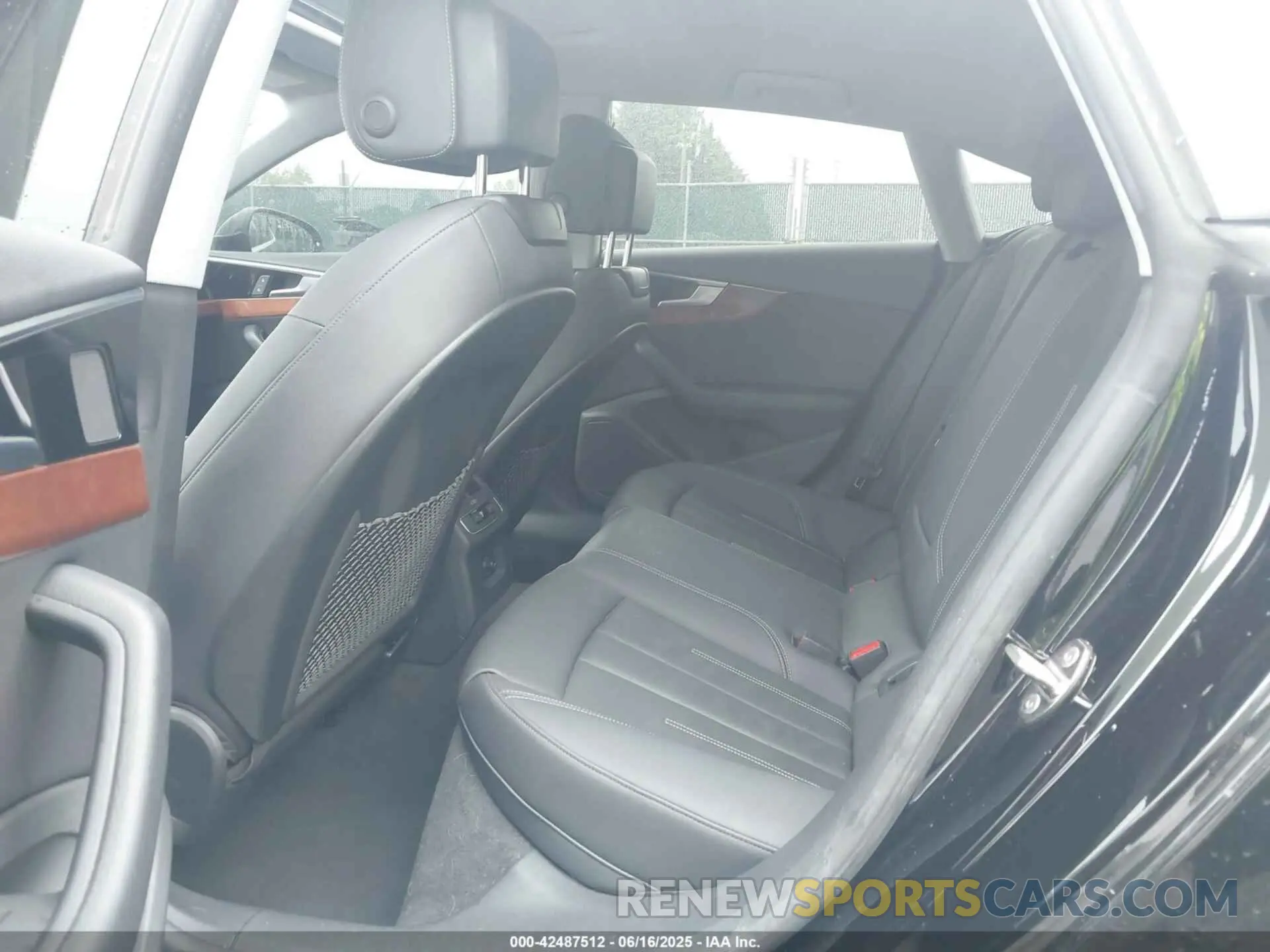 8 Photograph of a damaged car WAUABCF55NA006068 AUDI A5 SPORTBACK 2022