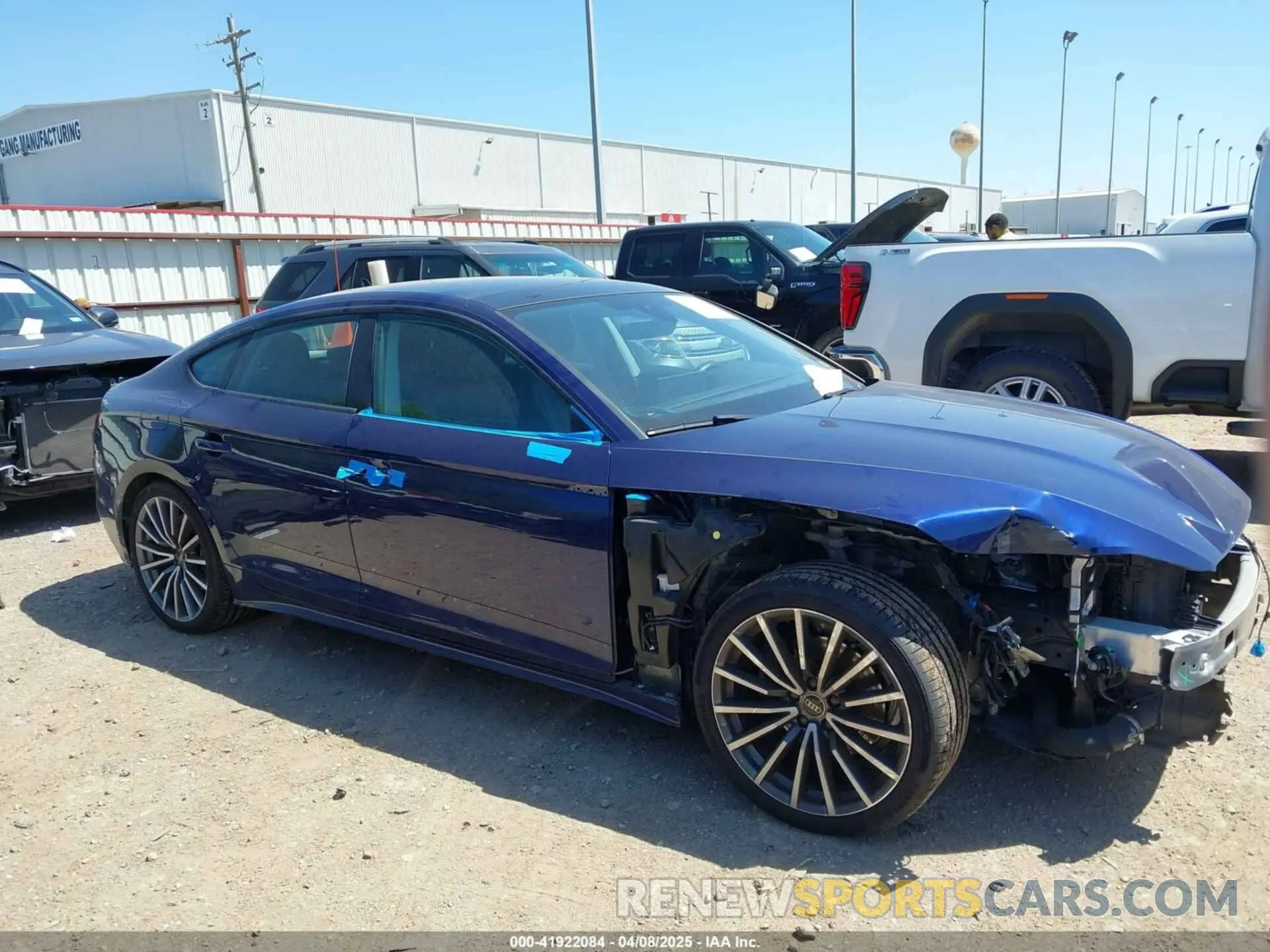 14 Photograph of a damaged car WAUCBCF50NA017360 AUDI A5 SPORTBACK 2022
