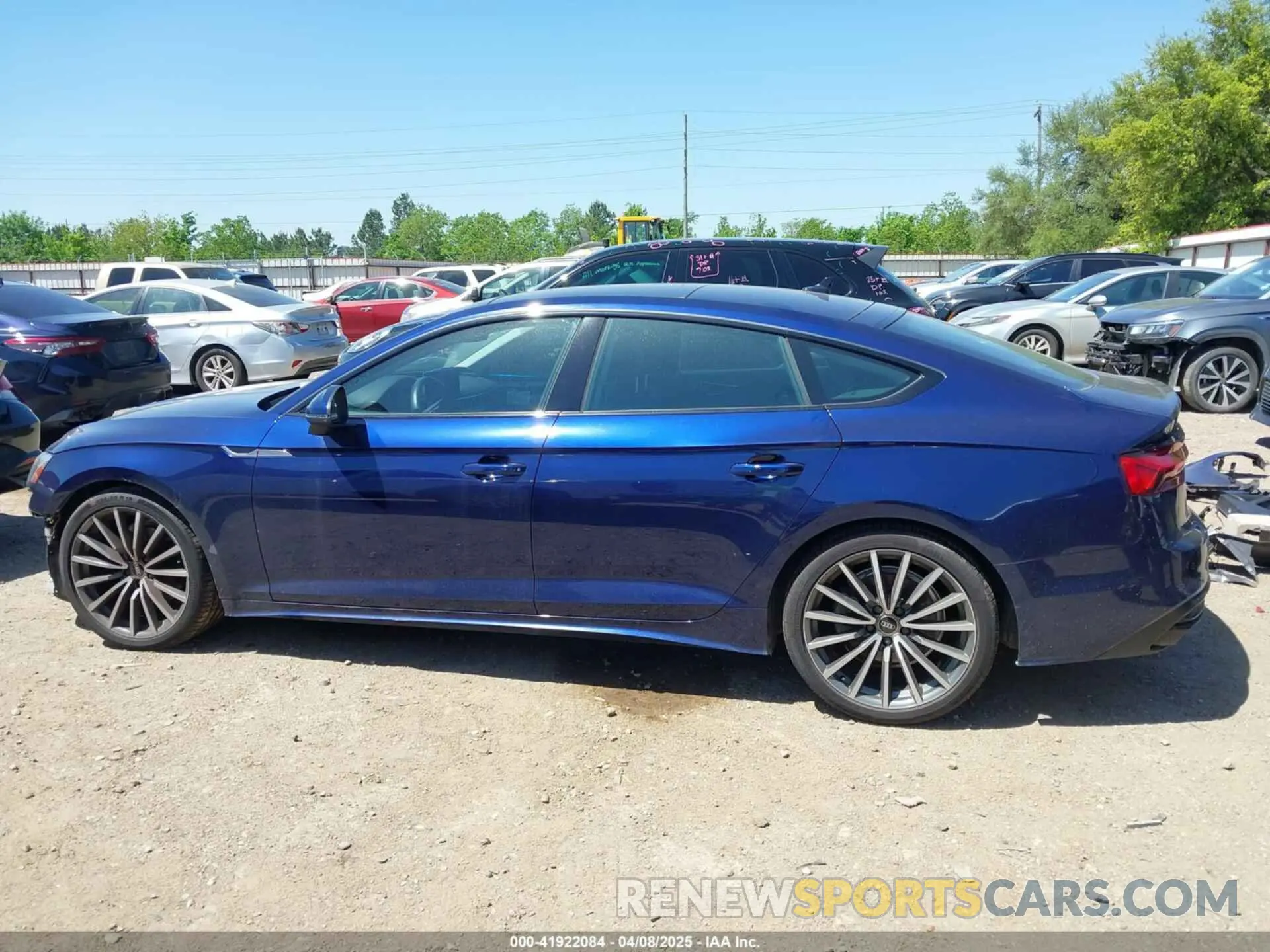 15 Photograph of a damaged car WAUCBCF50NA017360 AUDI A5 SPORTBACK 2022