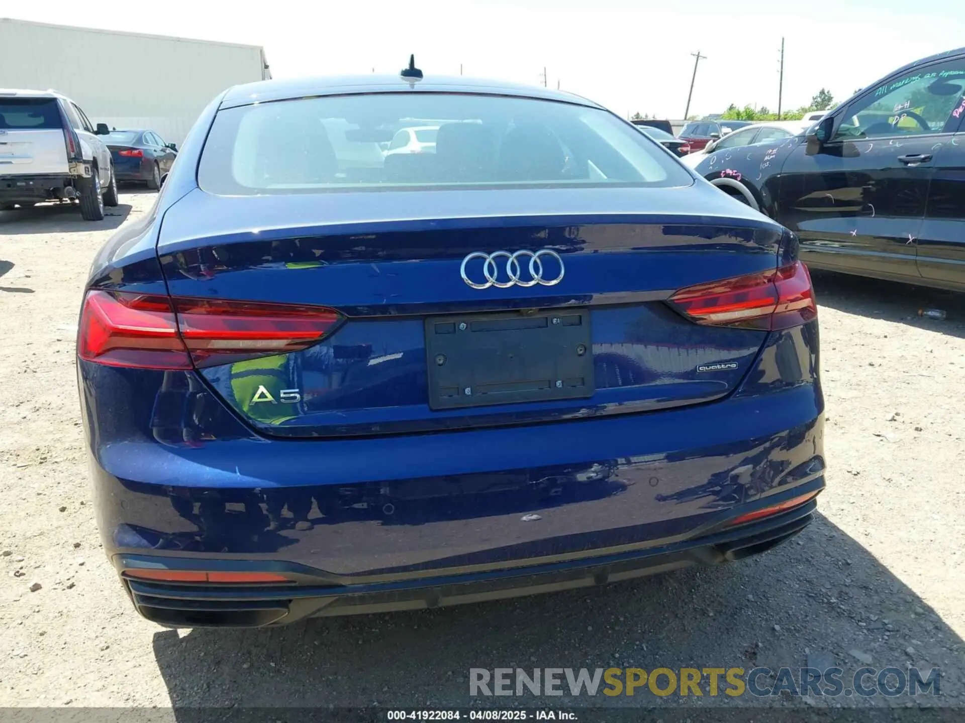 17 Photograph of a damaged car WAUCBCF50NA017360 AUDI A5 SPORTBACK 2022