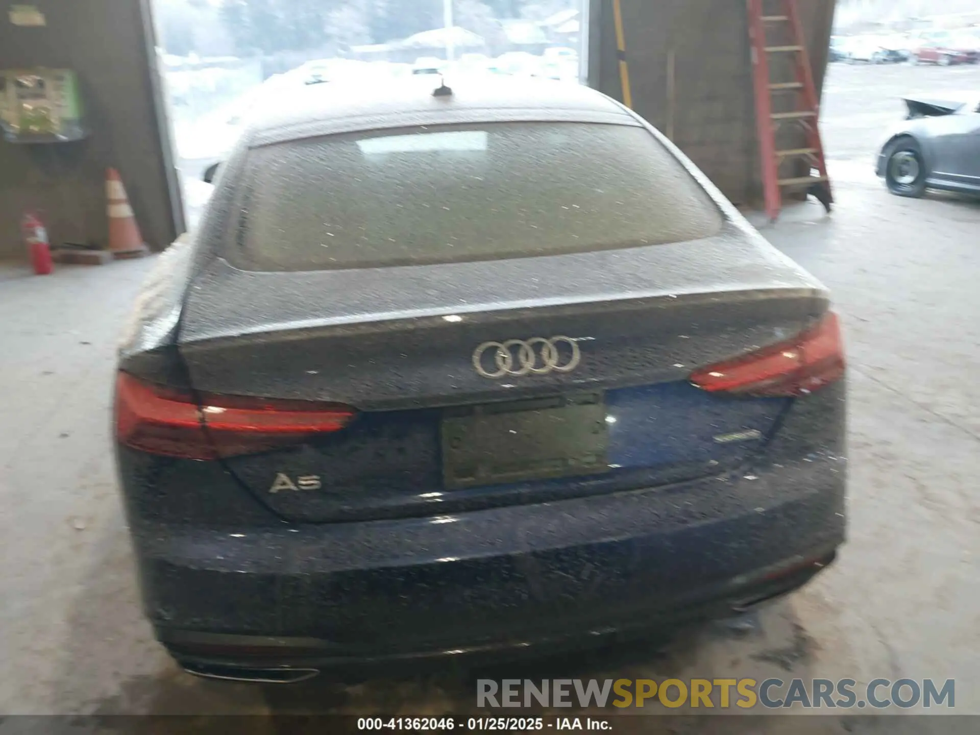 16 Photograph of a damaged car WAUCBCF57NA005917 AUDI A5 SPORTBACK 2022