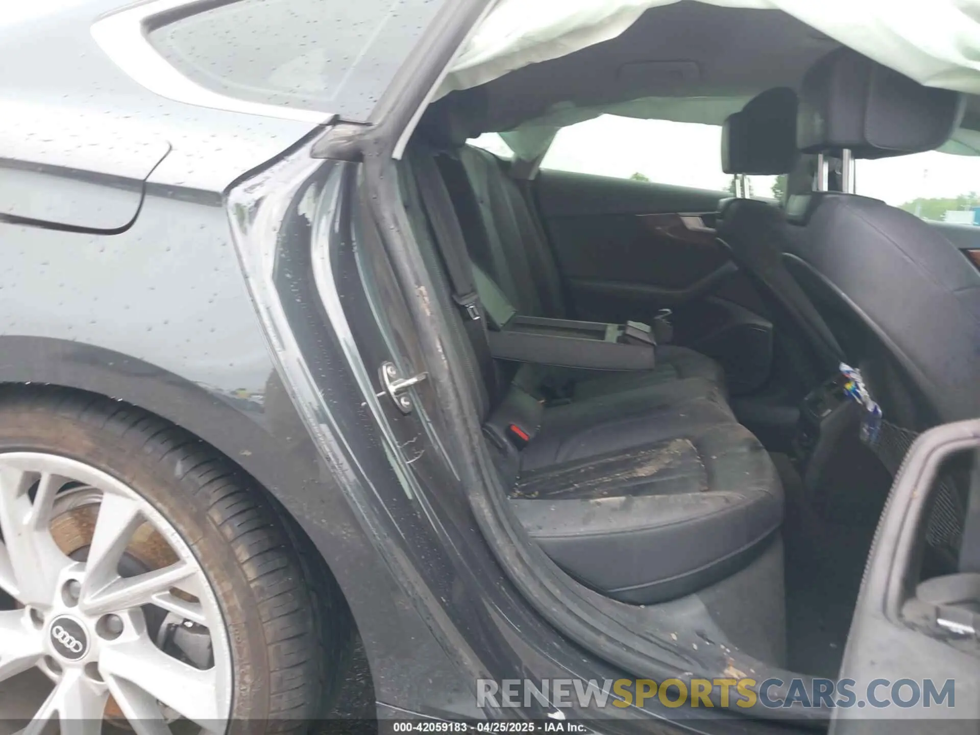 8 Photograph of a damaged car WAUCBCF57NA009059 AUDI A5 SPORTBACK 2022