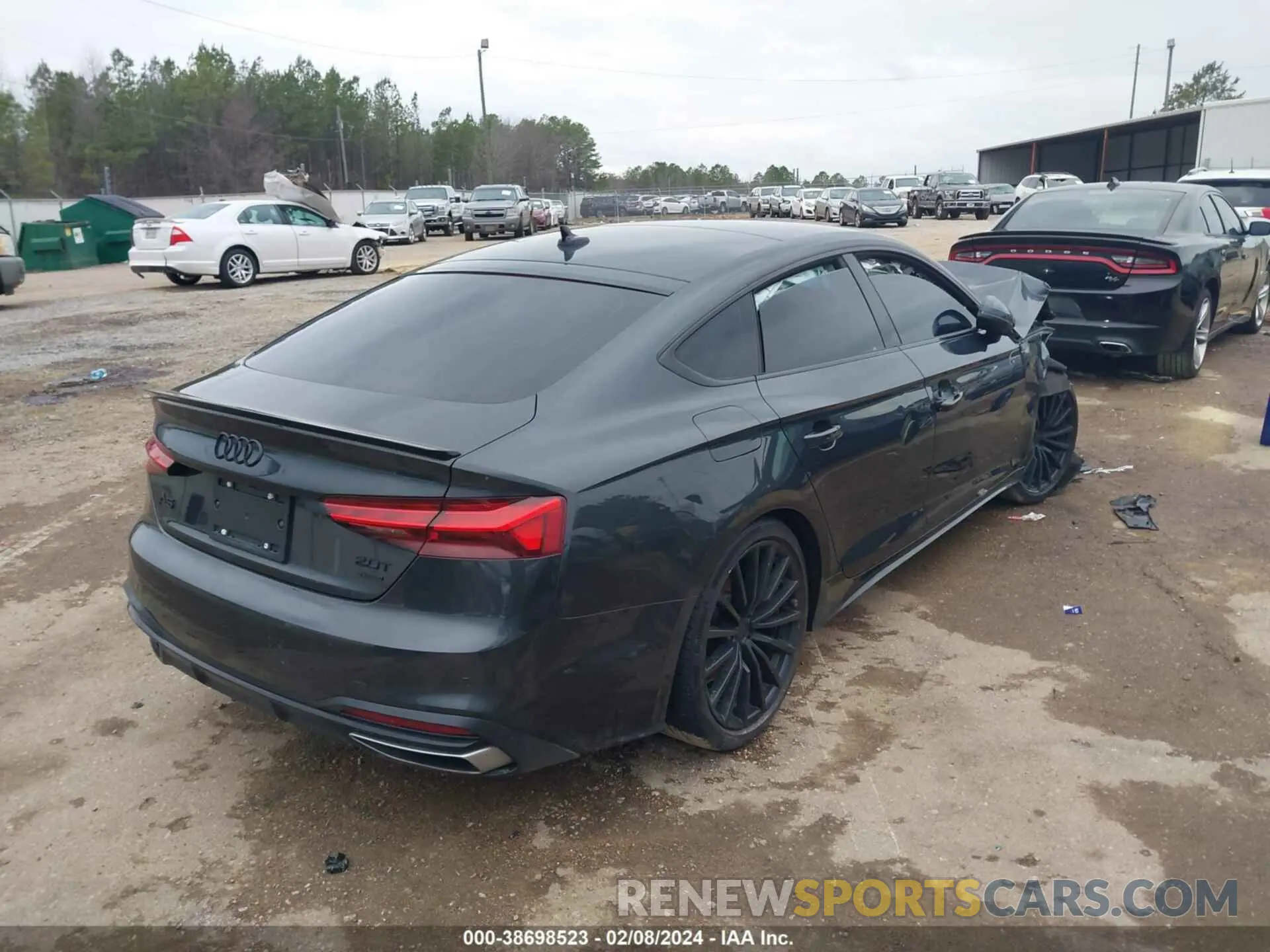 4 Photograph of a damaged car WAUCBCF57NA029411 AUDI A5 SPORTBACK 2022