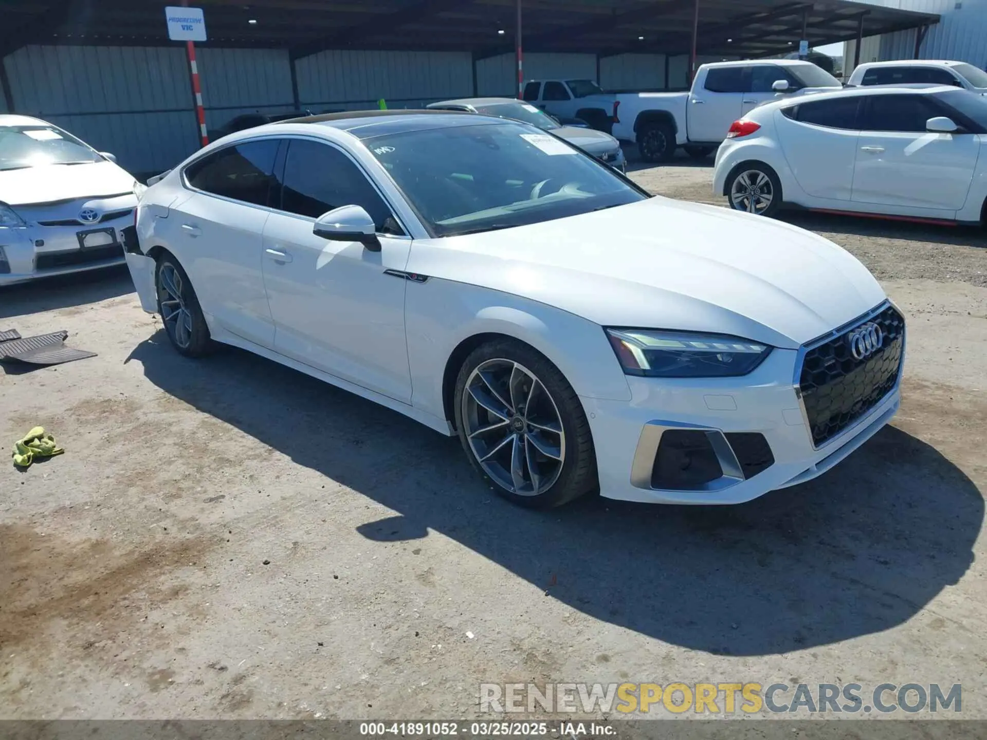 1 Photograph of a damaged car WAUEACF53NA008020 AUDI A5 SPORTBACK 2022