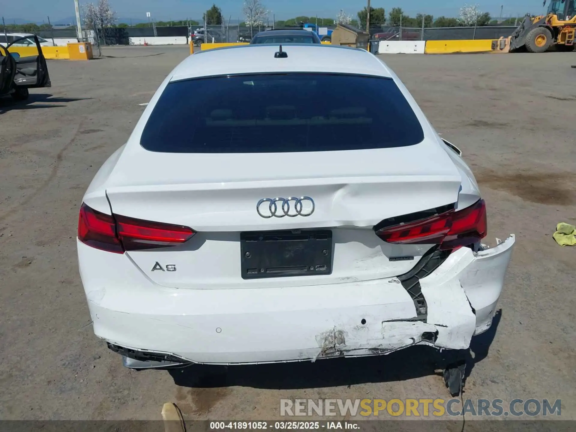 16 Photograph of a damaged car WAUEACF53NA008020 AUDI A5 SPORTBACK 2022