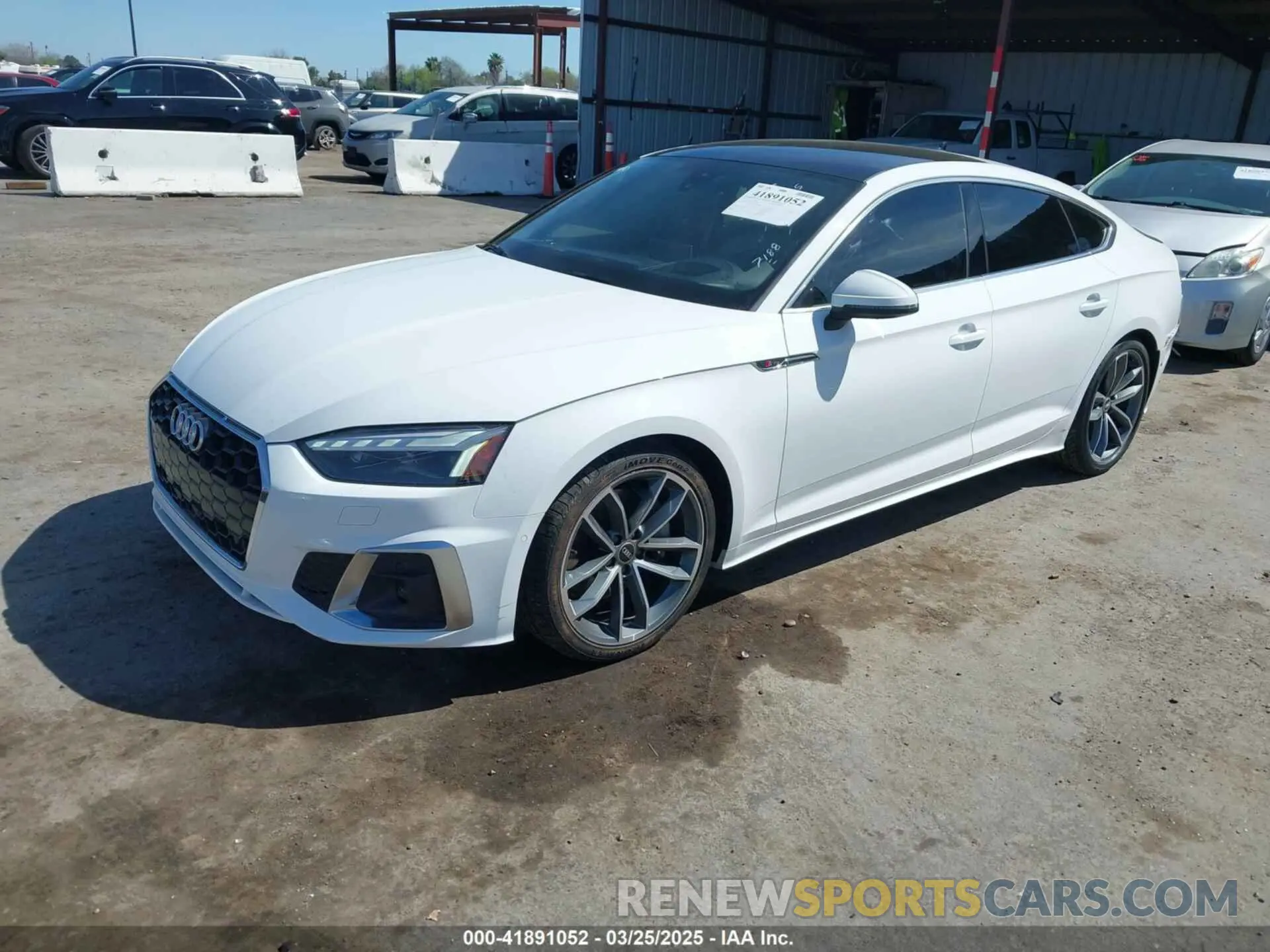 2 Photograph of a damaged car WAUEACF53NA008020 AUDI A5 SPORTBACK 2022
