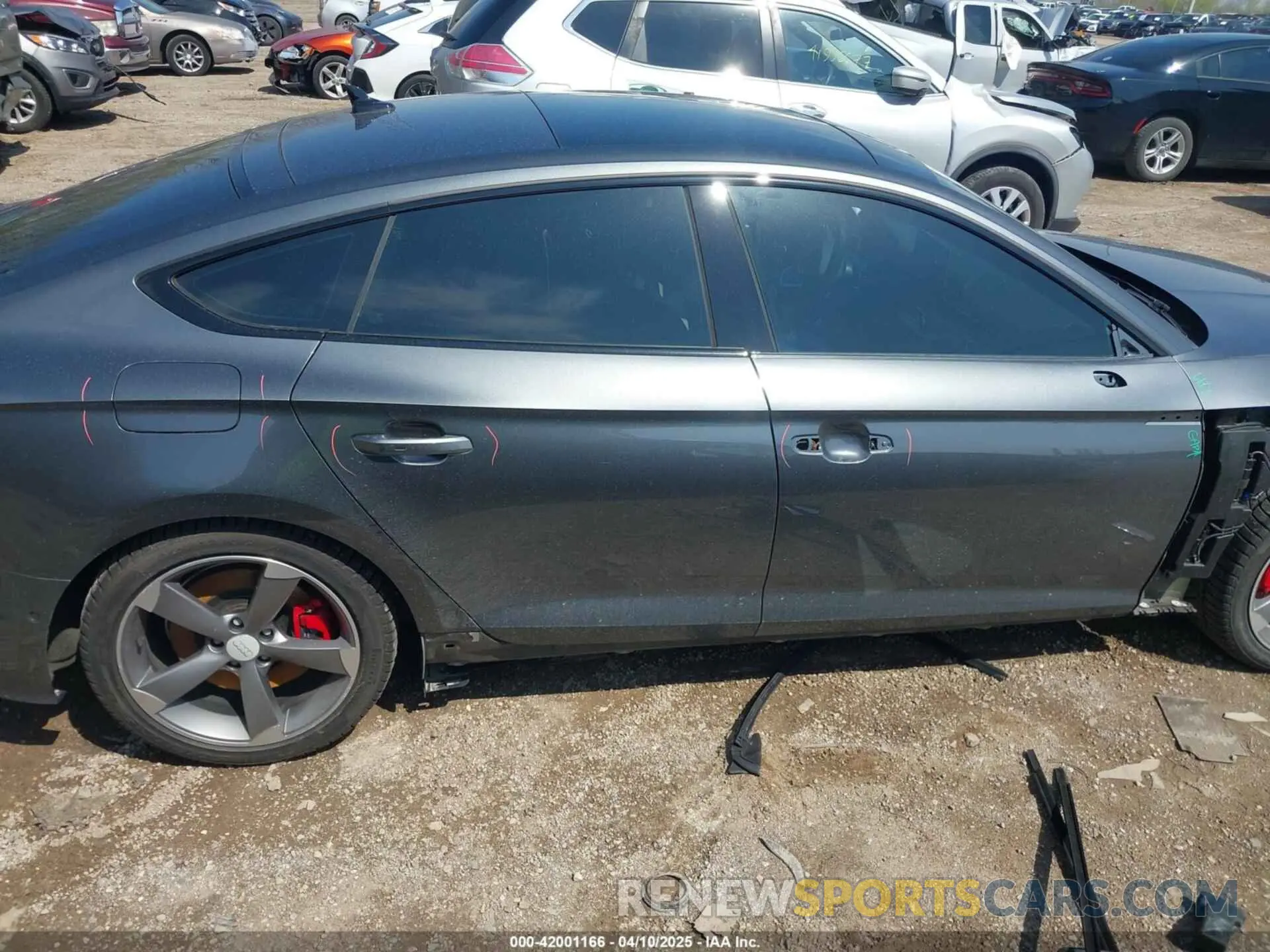 14 Photograph of a damaged car WAUEACF56NA023692 AUDI A5 SPORTBACK 2022