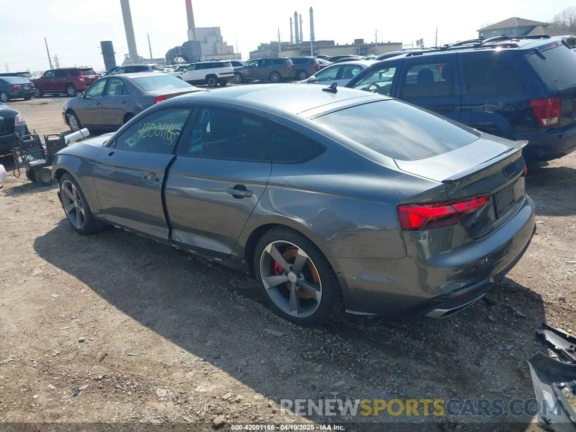 3 Photograph of a damaged car WAUEACF56NA023692 AUDI A5 SPORTBACK 2022