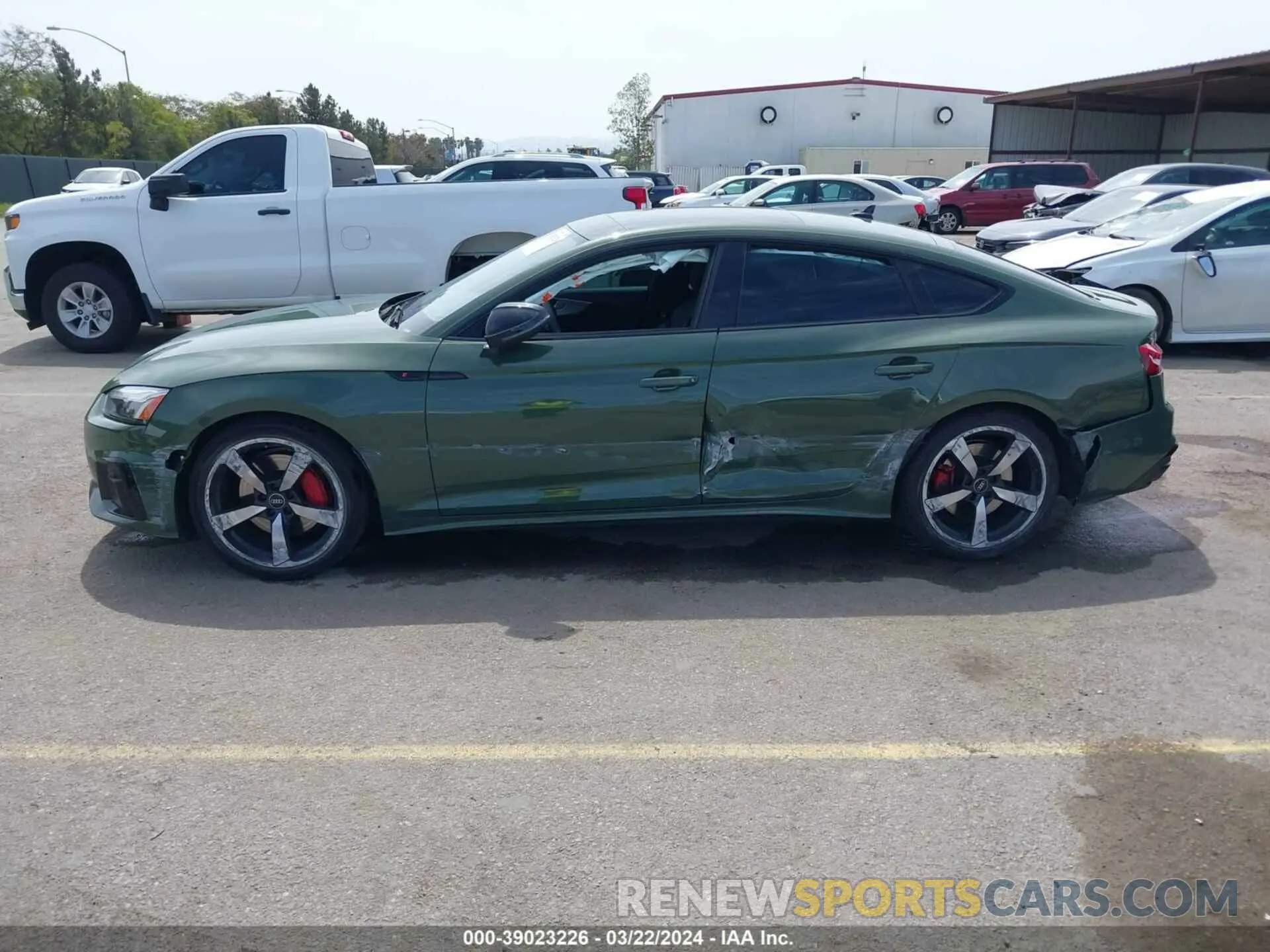 14 Photograph of a damaged car WAUFACF50NA039987 AUDI A5 SPORTBACK 2022