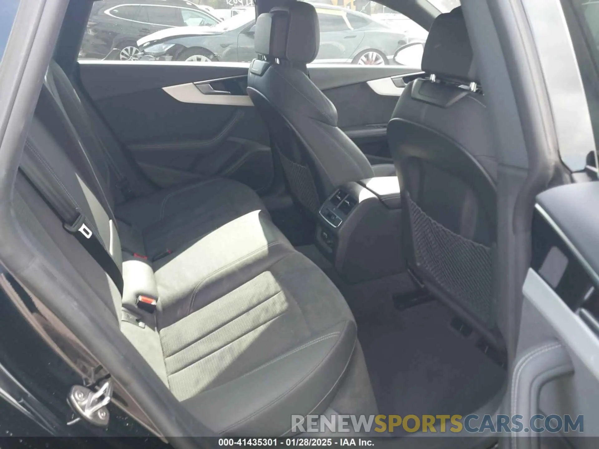 8 Photograph of a damaged car WAUFACF55NA015278 AUDI A5 SPORTBACK 2022
