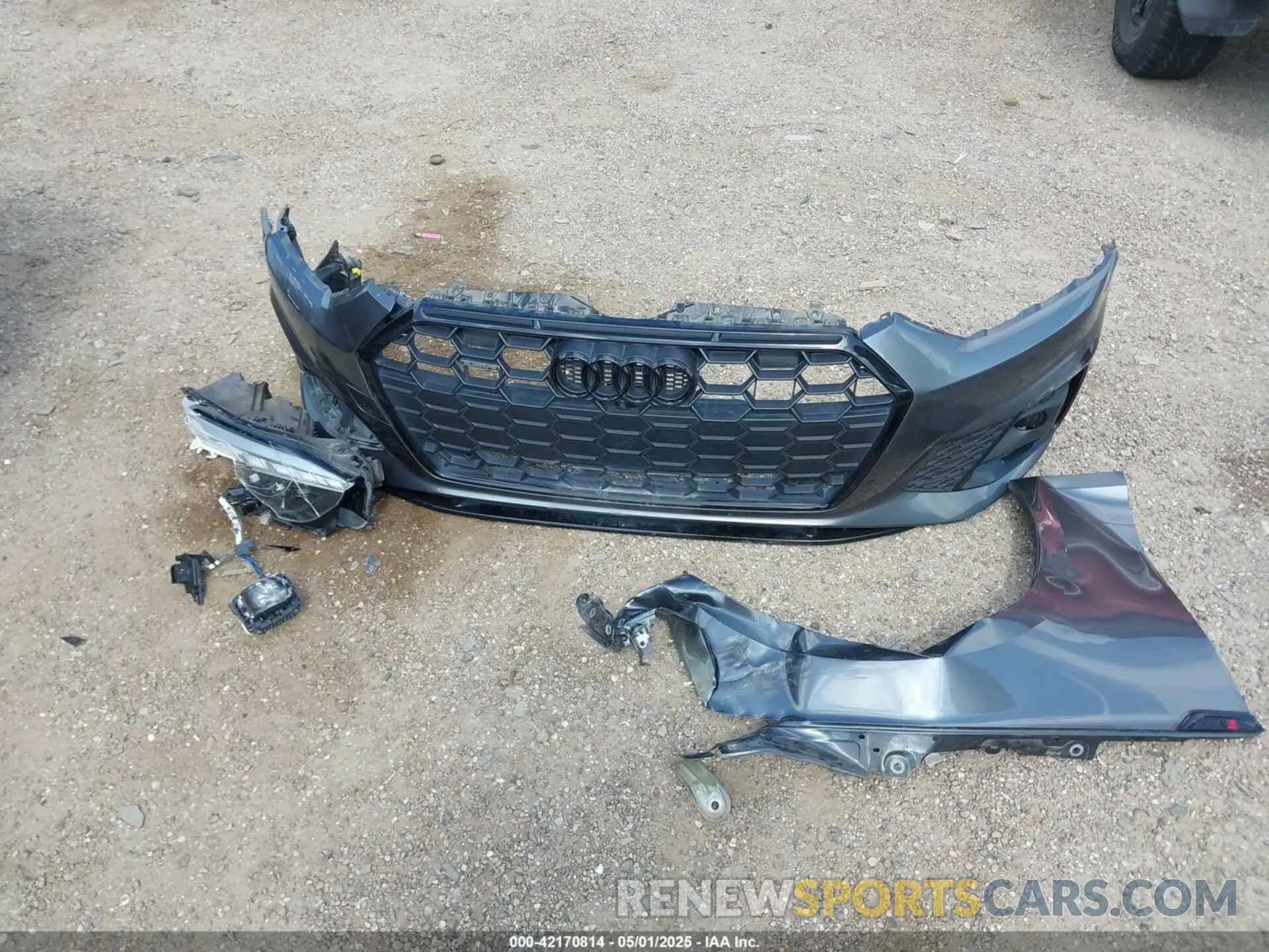 12 Photograph of a damaged car WAUFACF56NA017217 AUDI A5 SPORTBACK 2022