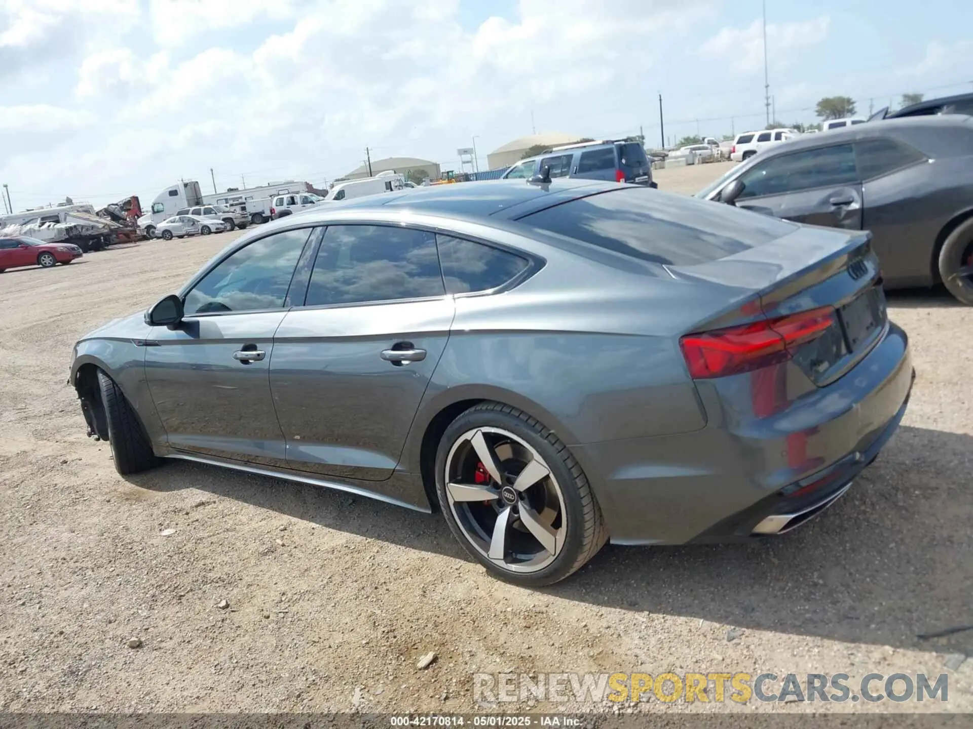15 Photograph of a damaged car WAUFACF56NA017217 AUDI A5 SPORTBACK 2022