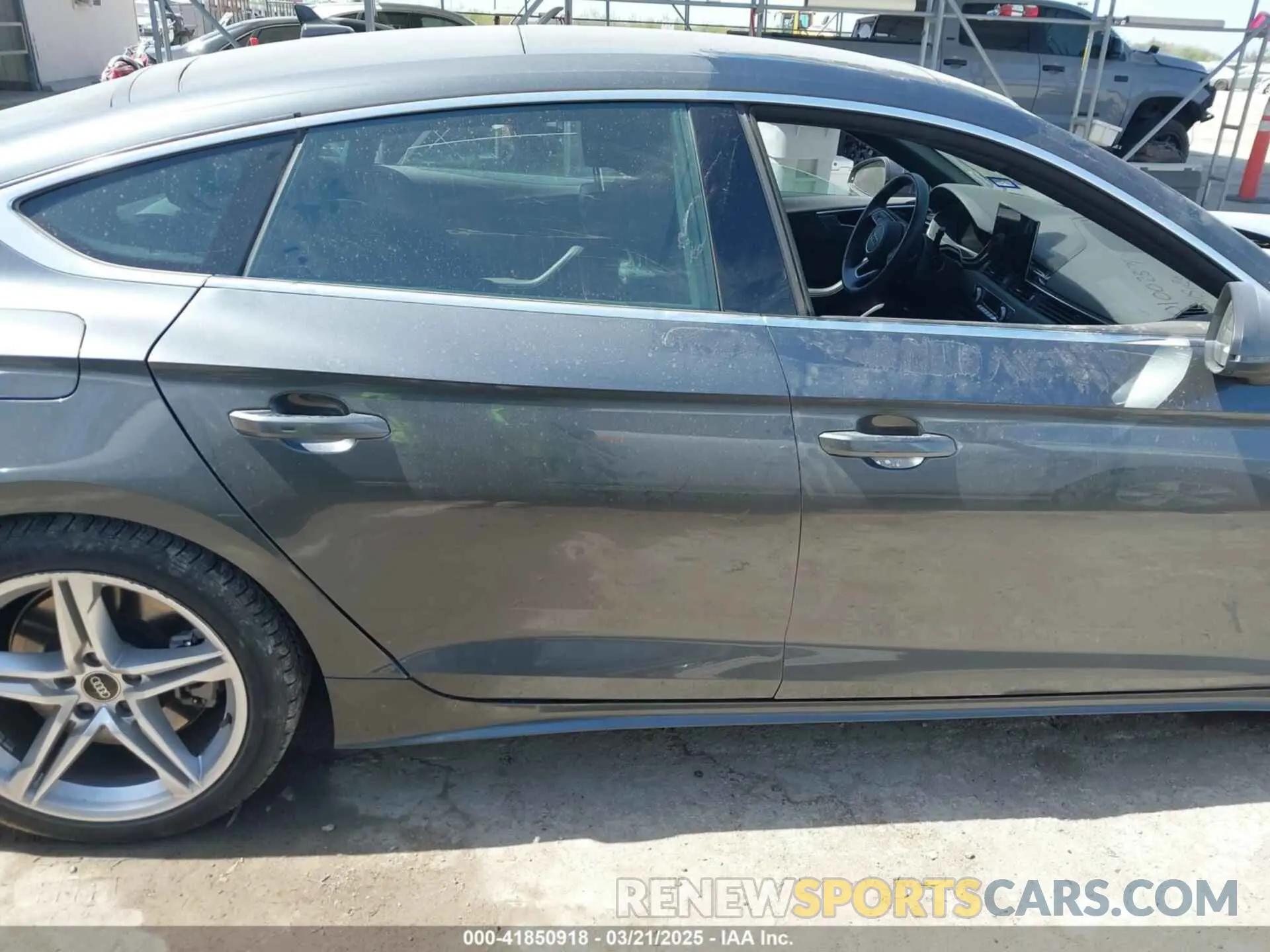 12 Photograph of a damaged car WAUFACF57NA018358 AUDI A5 SPORTBACK 2022