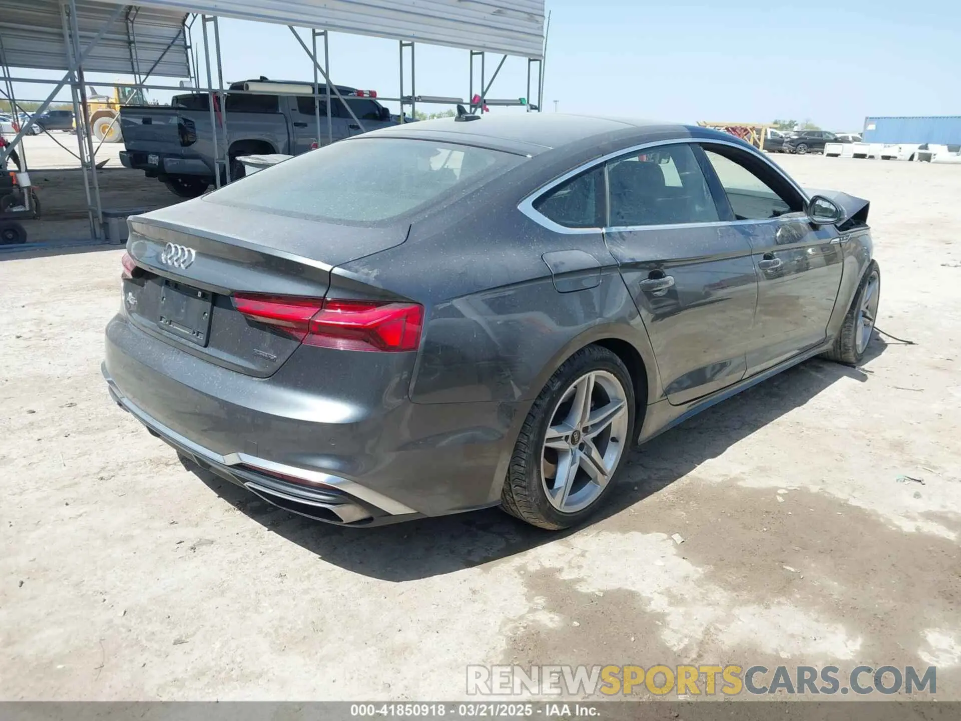 4 Photograph of a damaged car WAUFACF57NA018358 AUDI A5 SPORTBACK 2022