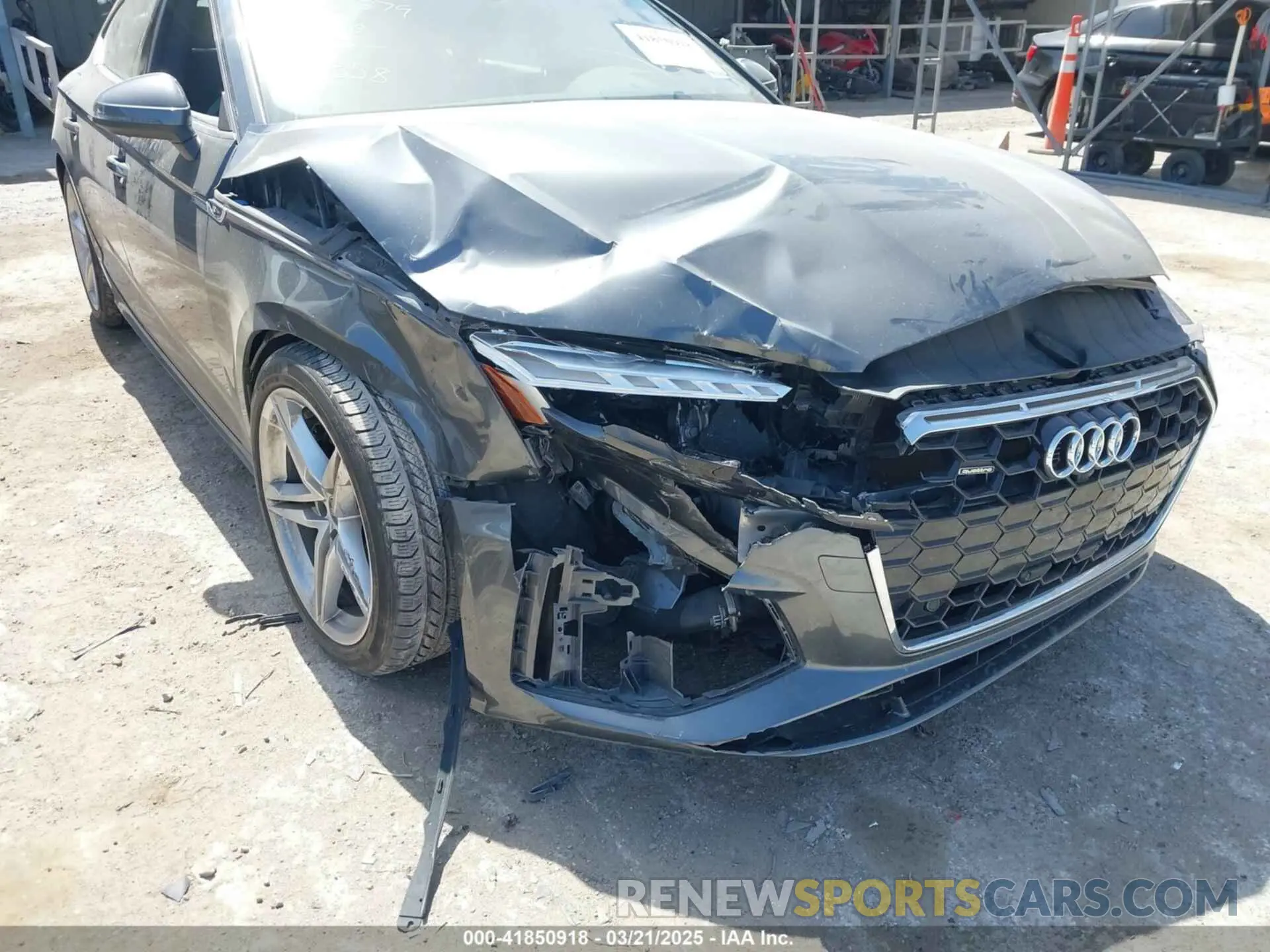 6 Photograph of a damaged car WAUFACF57NA018358 AUDI A5 SPORTBACK 2022