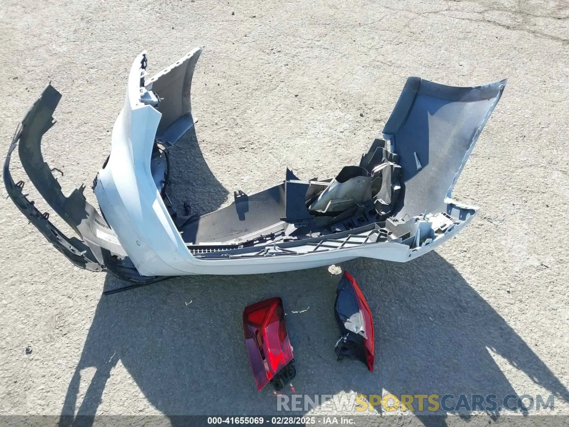 12 Photograph of a damaged car WAUFACF5XNA023313 AUDI A5 SPORTBACK 2022