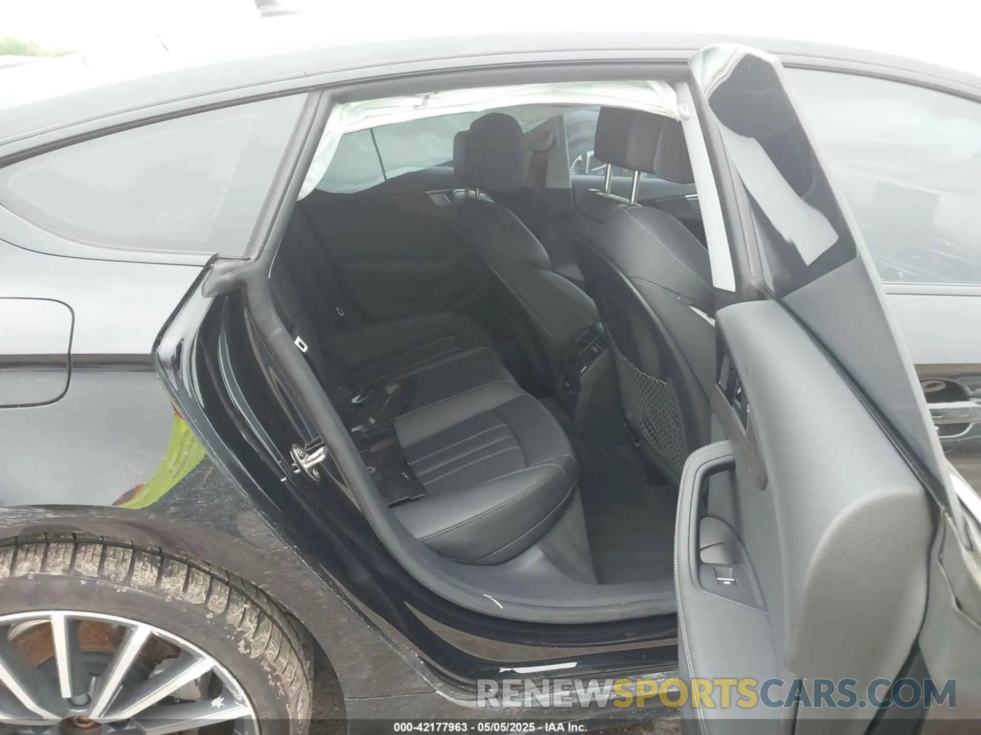 8 Photograph of a damaged car WAUCBCF57PA027547 AUDI A5 SPORTBACK 2023