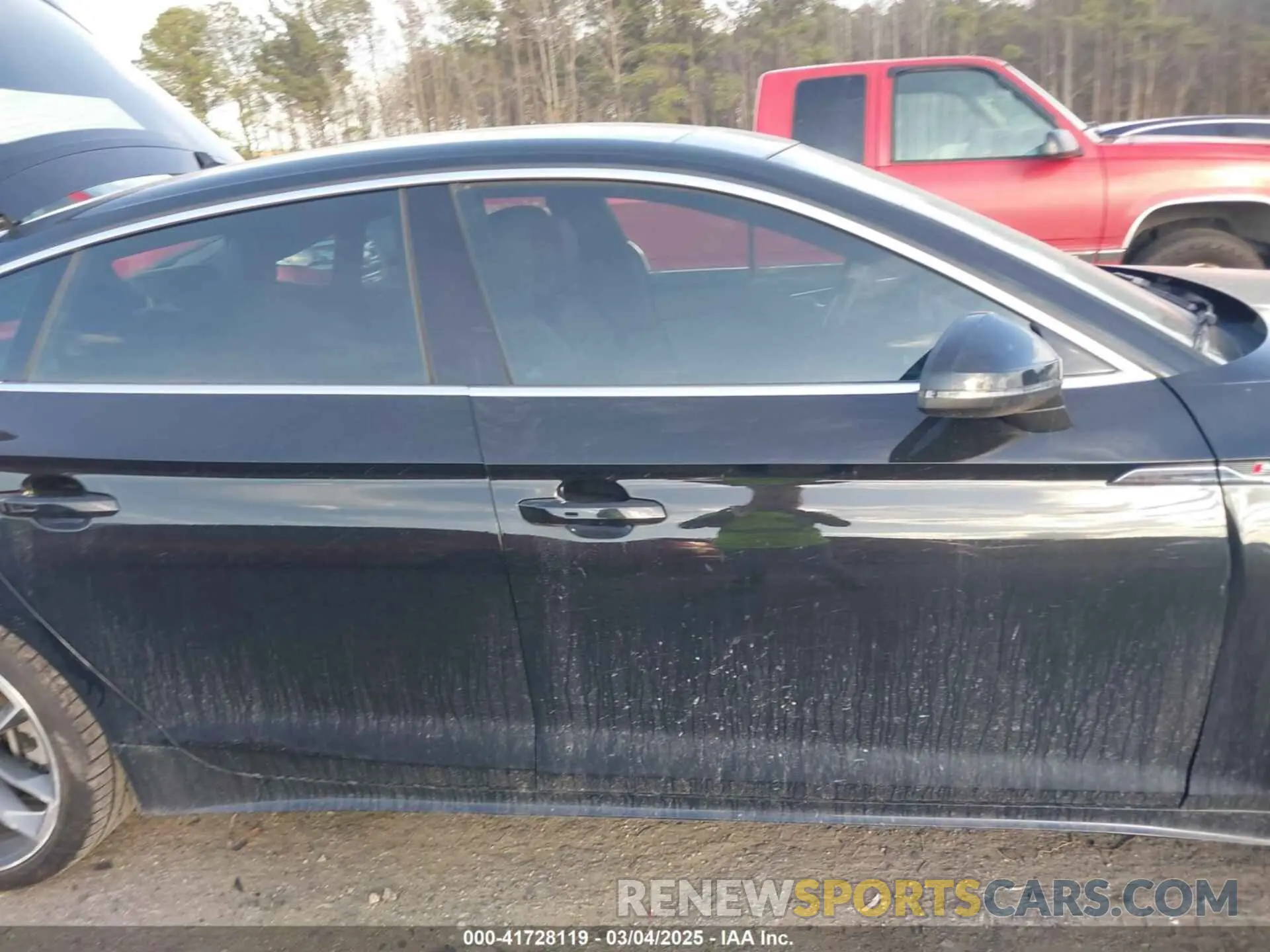 14 Photograph of a damaged car WAUDACF55PA021284 AUDI A5 SPORTBACK 2023