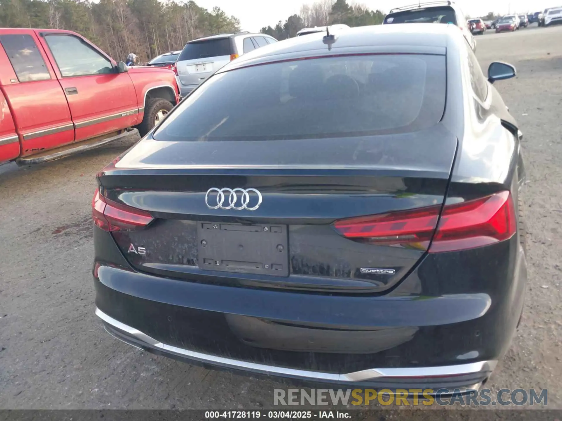 17 Photograph of a damaged car WAUDACF55PA021284 AUDI A5 SPORTBACK 2023