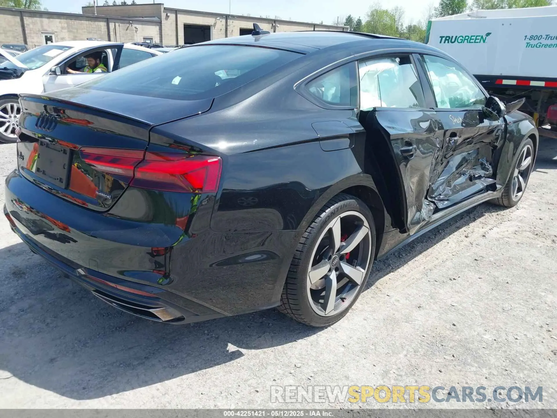 4 Photograph of a damaged car WAUFACF56PA020881 AUDI A5 SPORTBACK 2023