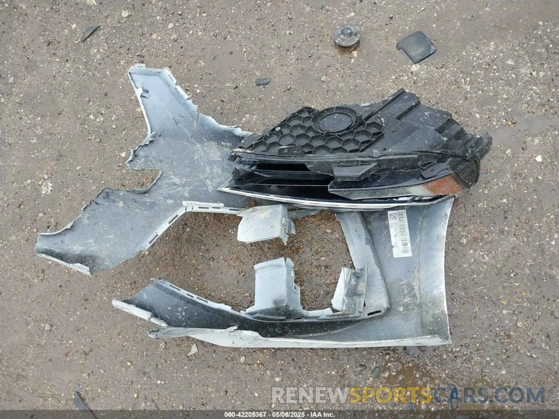 12 Photograph of a damaged car WAUFACF5XPA064494 AUDI A5 SPORTBACK 2023