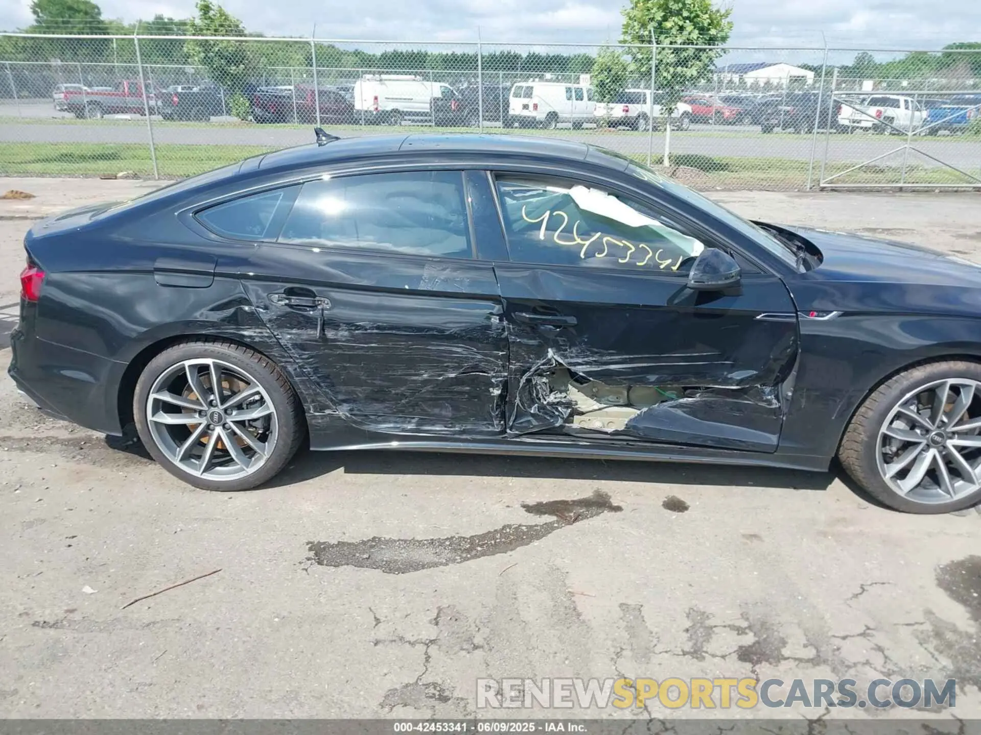 13 Photograph of a damaged car WAUDACF50RA081363 AUDI A5 SPORTBACK 2024