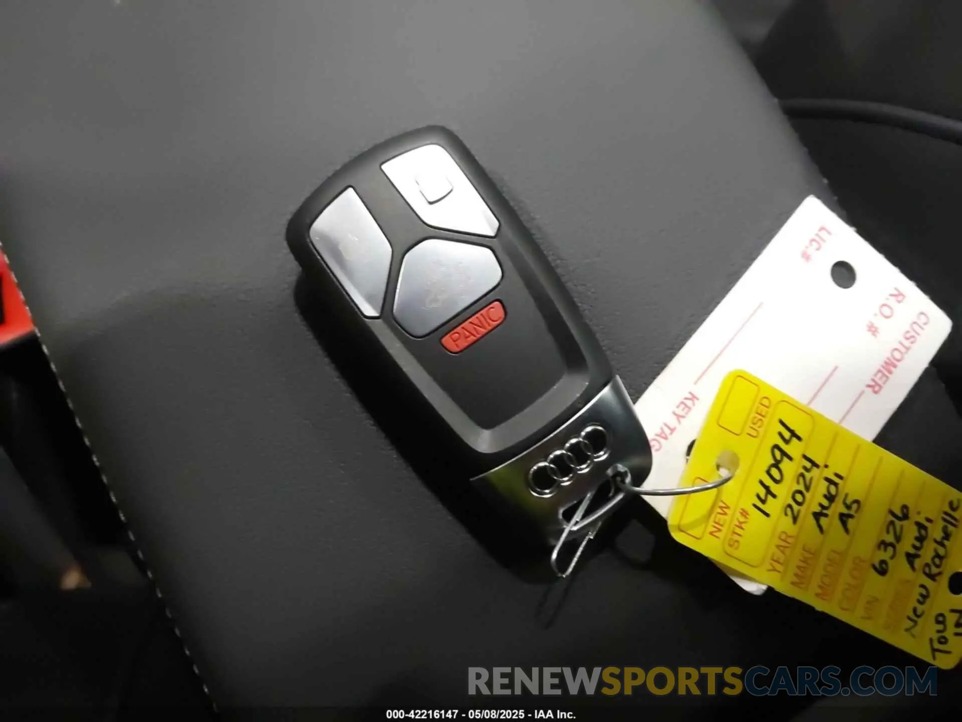 11 Photograph of a damaged car WAUDACF50RA106326 AUDI A5 SPORTBACK 2024