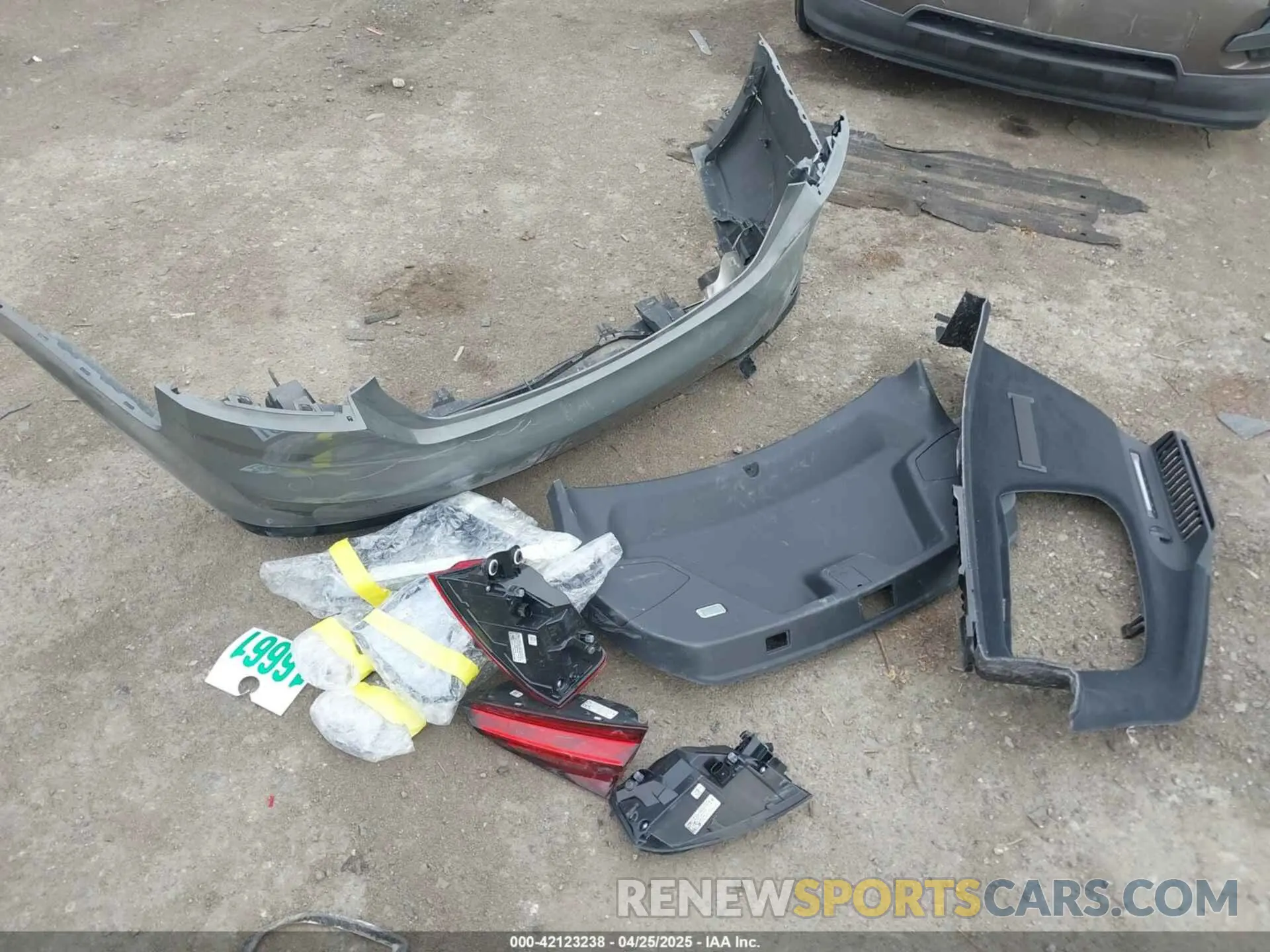 12 Photograph of a damaged car WAUEACF56RA017106 AUDI A5 SPORTBACK 2024