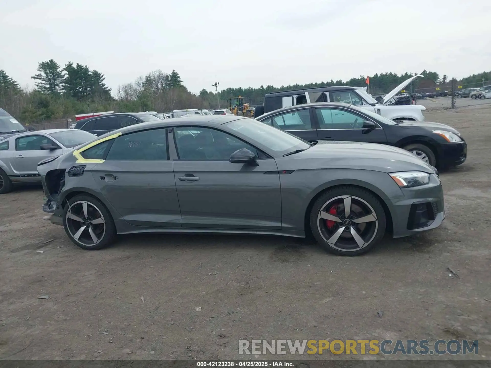 14 Photograph of a damaged car WAUEACF56RA017106 AUDI A5 SPORTBACK 2024