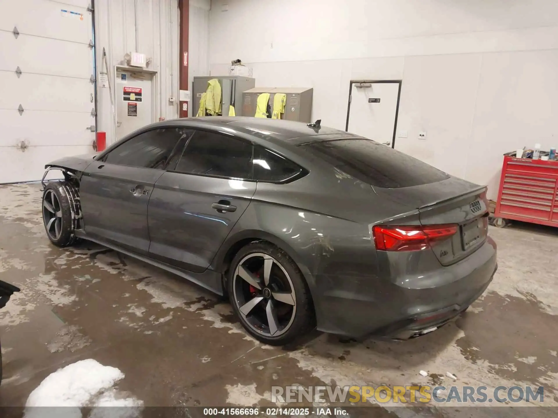 3 Photograph of a damaged car WAUFACF50RA022743 AUDI A5 SPORTBACK 2024