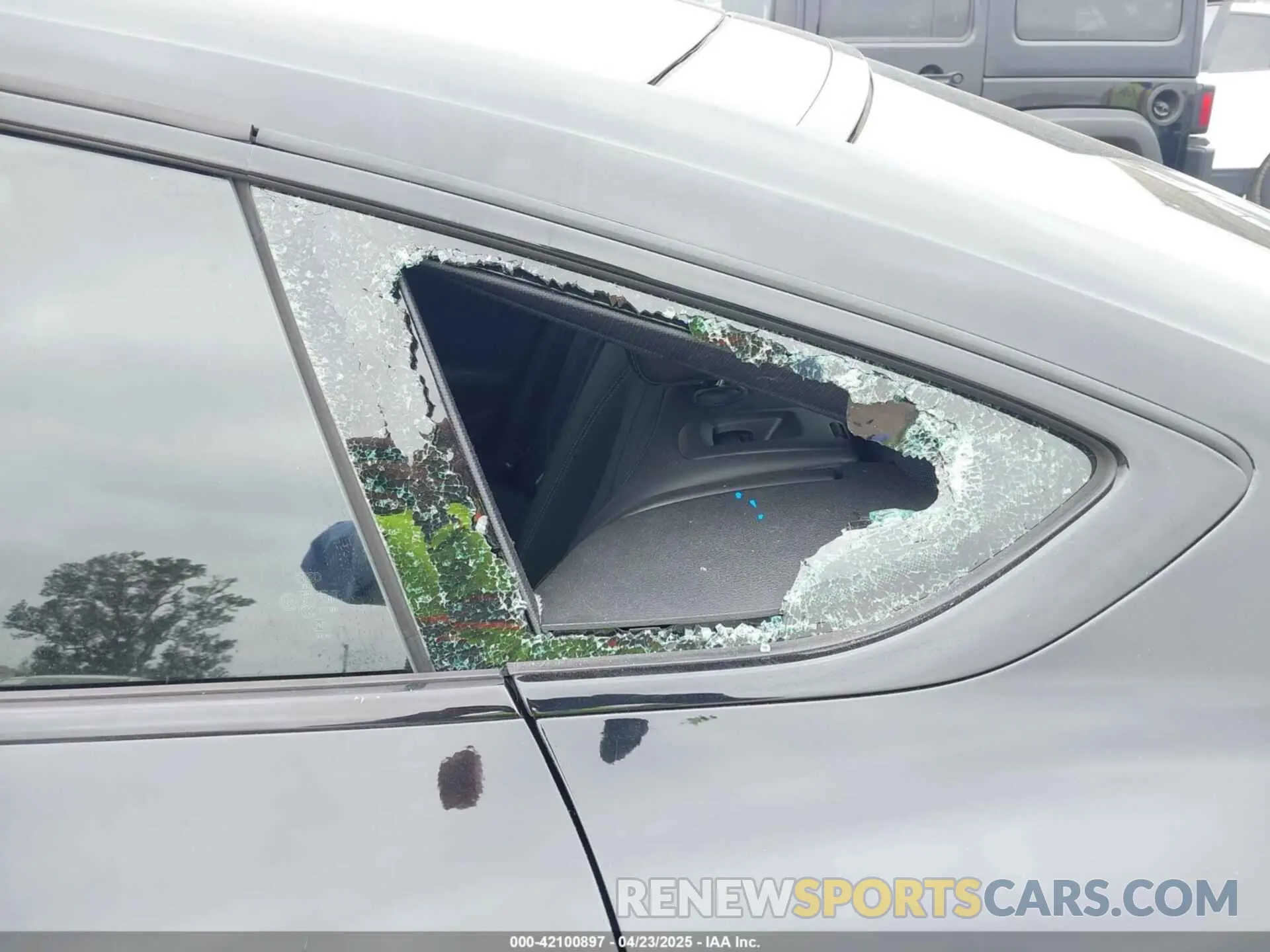 6 Photograph of a damaged car WAUFACF51RA065004 AUDI A5 SPORTBACK 2024