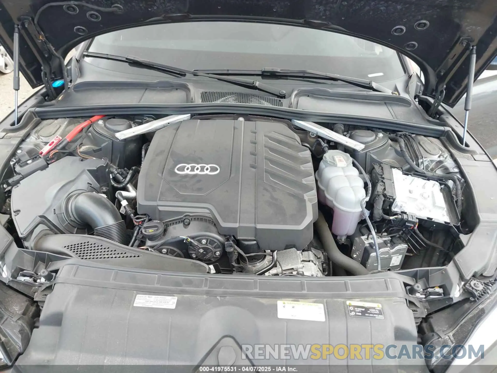 10 Photograph of a damaged car WAUFACF56RA045010 AUDI A5 SPORTBACK 2024