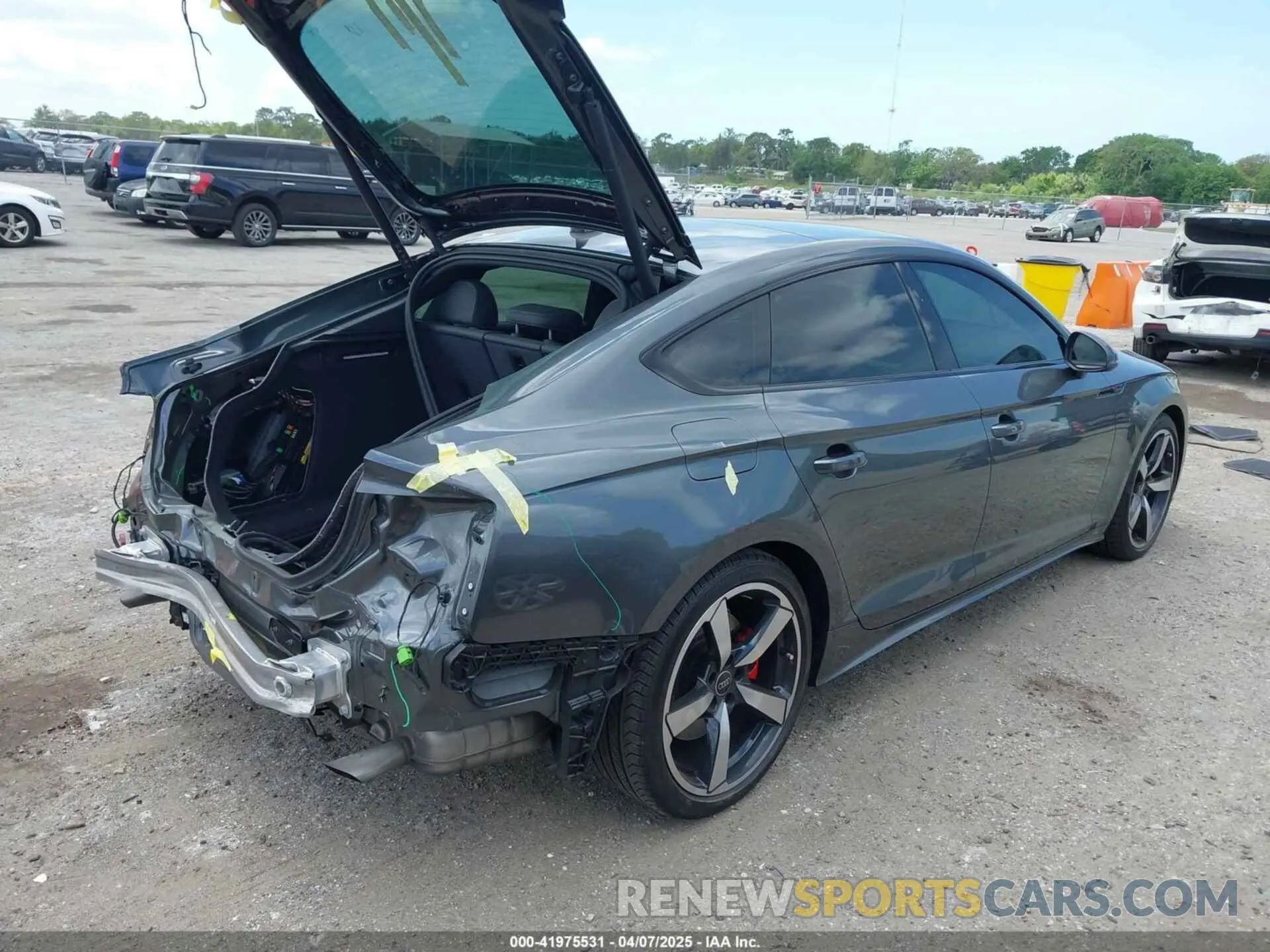 4 Photograph of a damaged car WAUFACF56RA045010 AUDI A5 SPORTBACK 2024