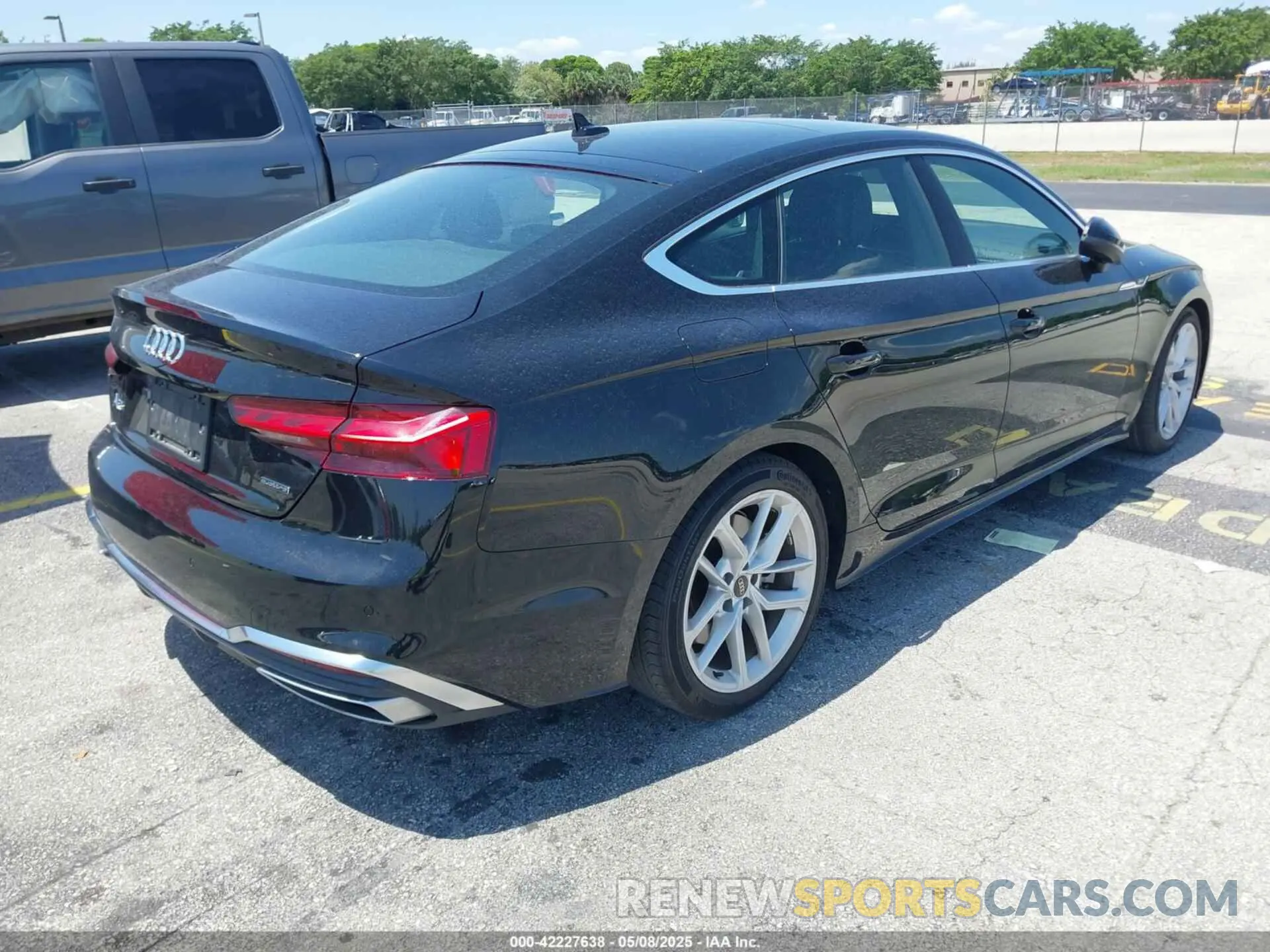 4 Photograph of a damaged car WAUFACF5XRA011152 AUDI A5 SPORTBACK 2024