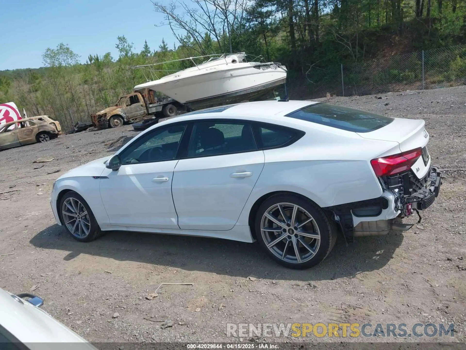 15 Photograph of a damaged car WAUDACF55SA008334 AUDI A5 SPORTBACK 2025