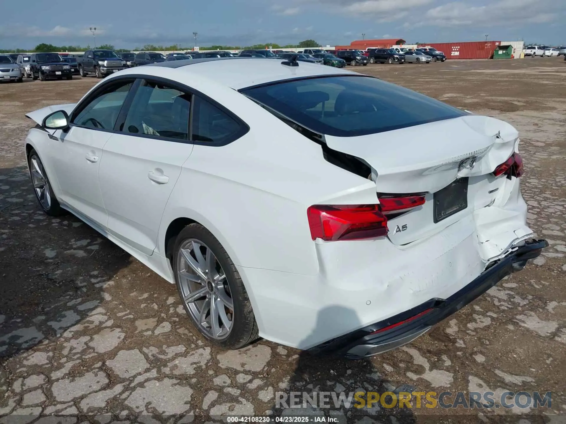 3 Photograph of a damaged car WAUDACF58SA006013 AUDI A5 SPORTBACK 2025