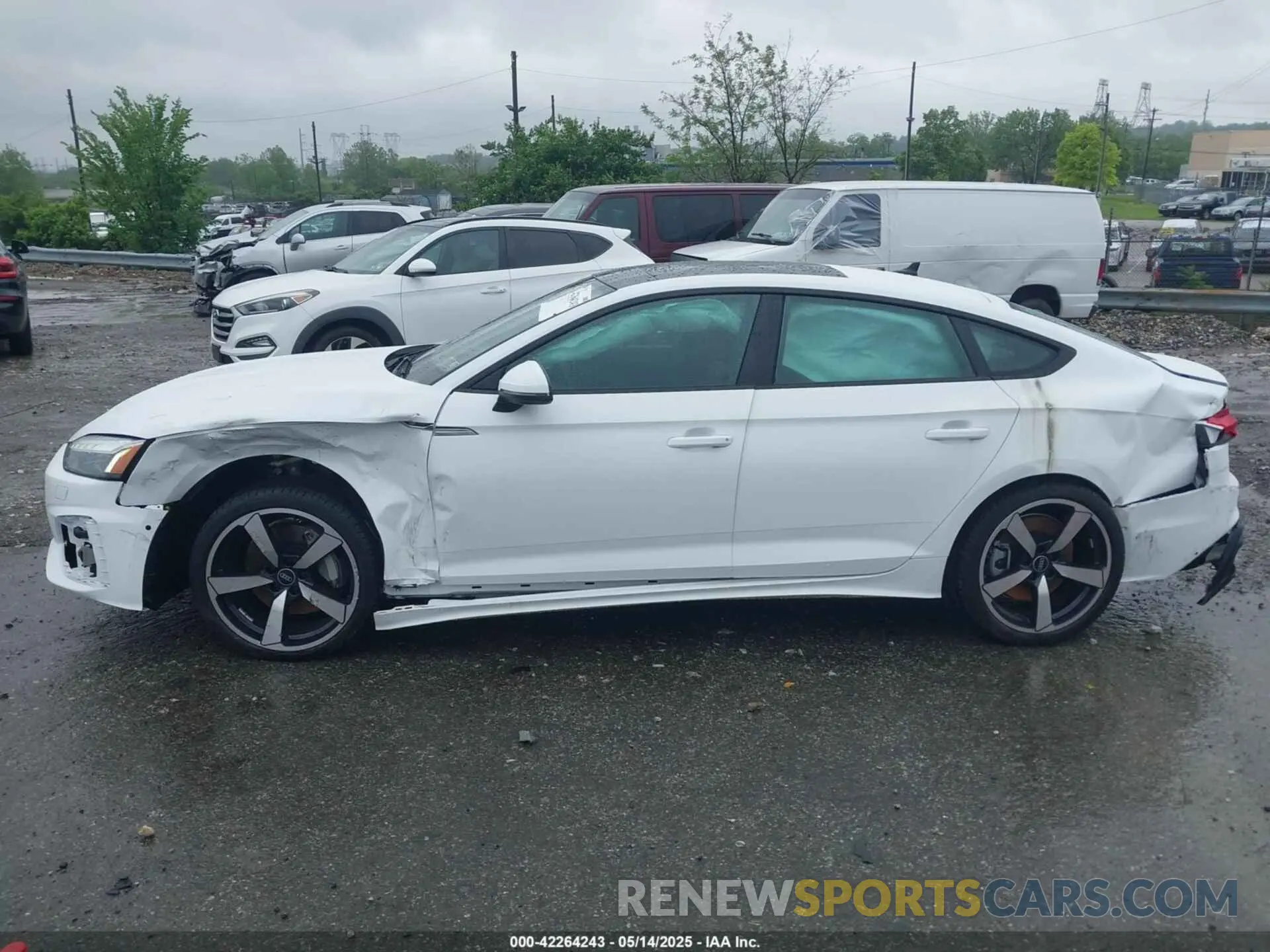 14 Photograph of a damaged car WAUEACF58SA012978 AUDI A5 SPORTBACK 2025