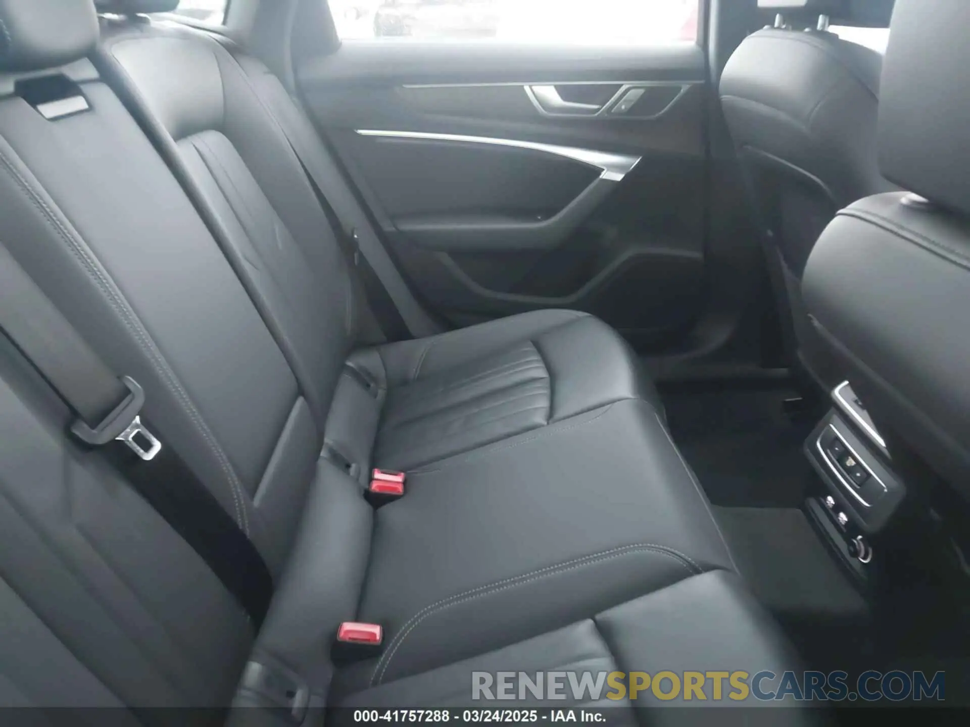 8 Photograph of a damaged car WAUD8AF21KN126914 AUDI A6 2019