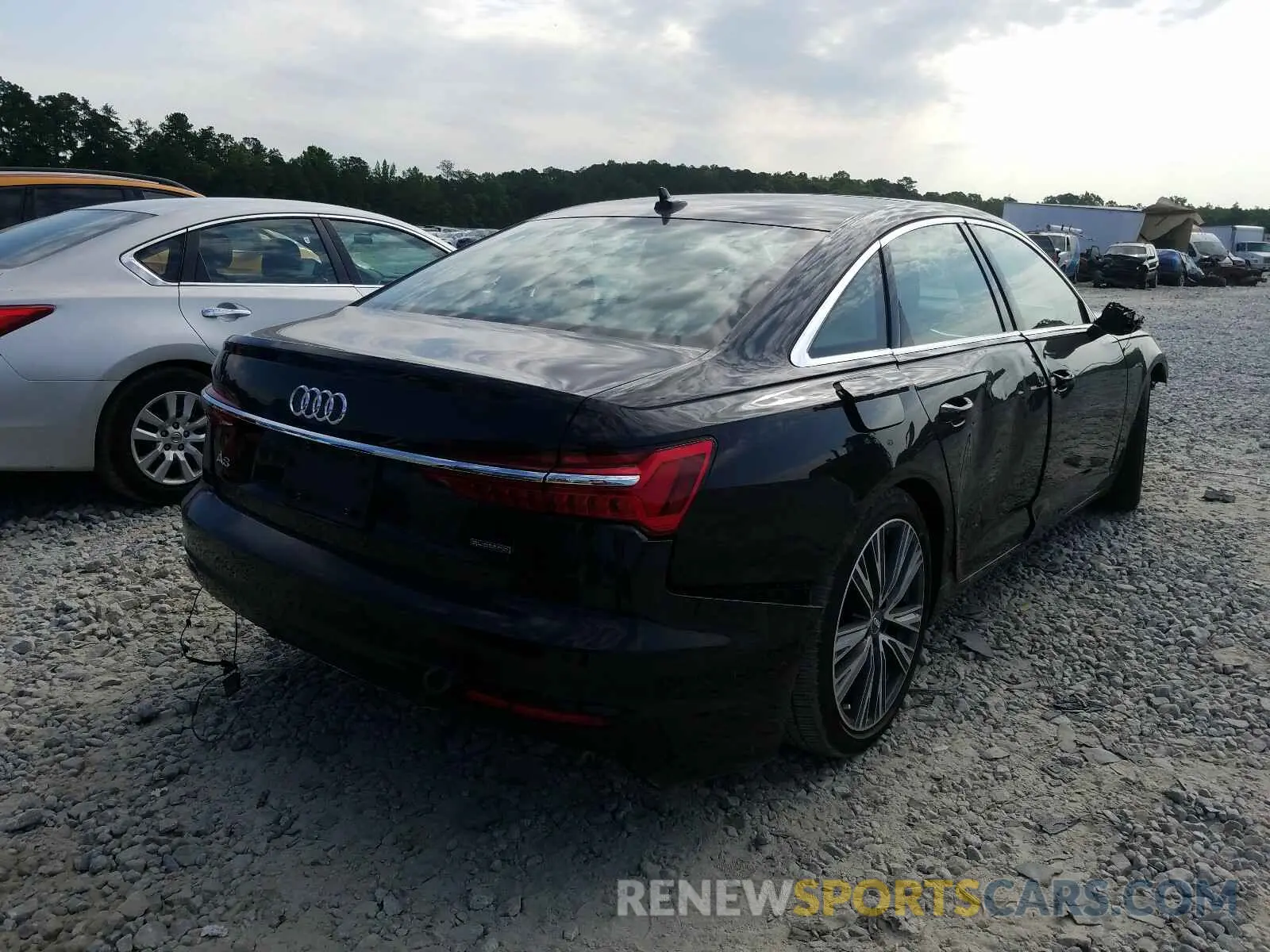 4 Photograph of a damaged car WAUD8AF23KN131581 AUDI A6 2019