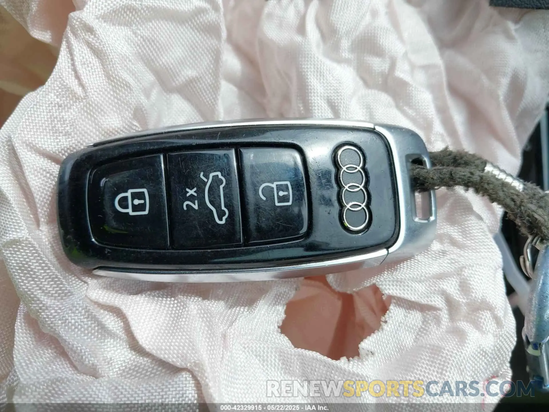 11 Photograph of a damaged car WAUD8AF25KN127502 AUDI A6 2019
