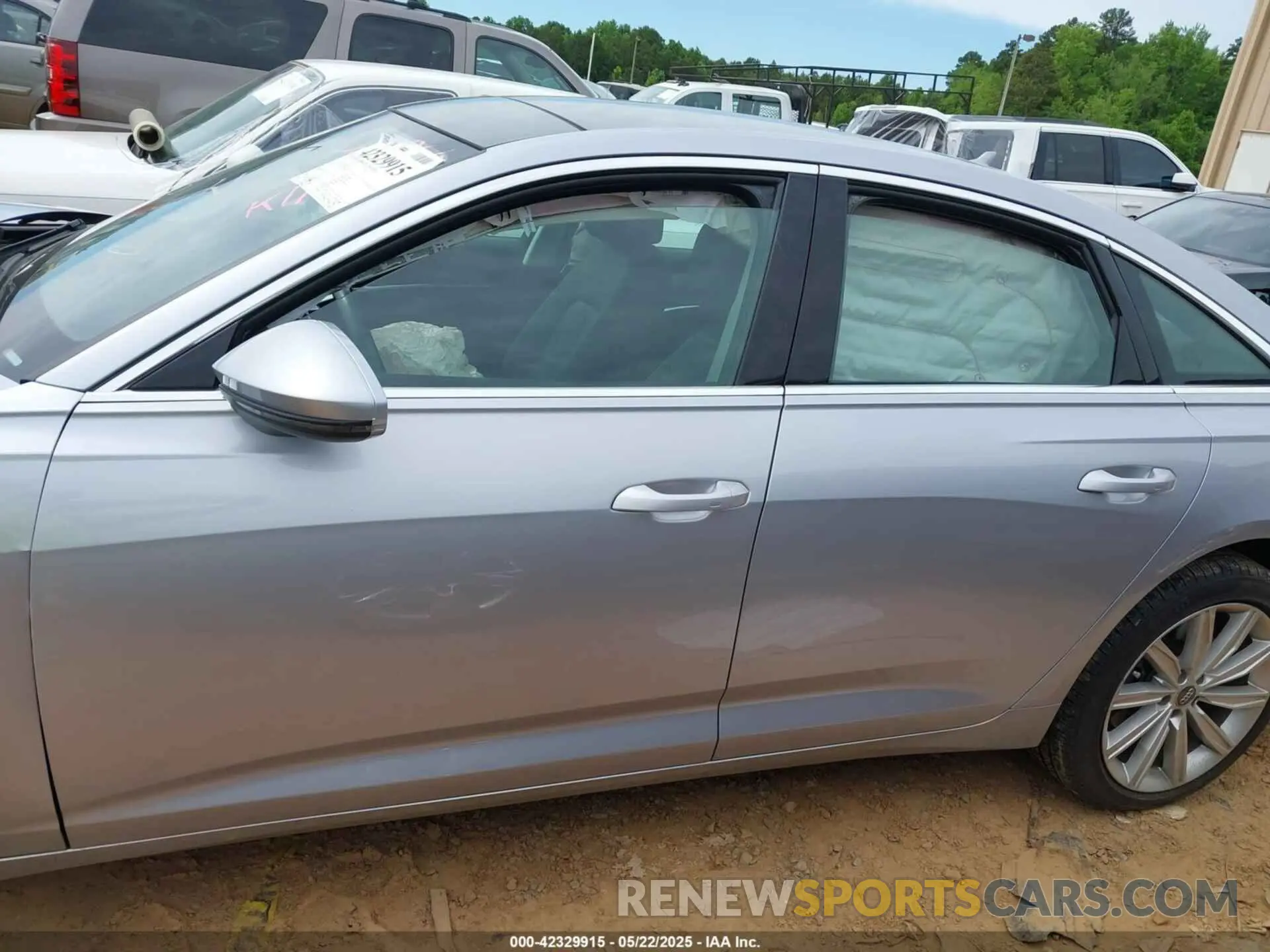 14 Photograph of a damaged car WAUD8AF25KN127502 AUDI A6 2019