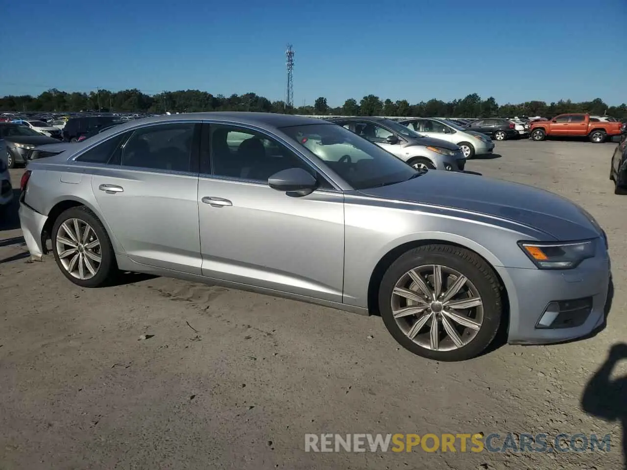 4 Photograph of a damaged car WAUD8AF28KN128367 AUDI A6 2019